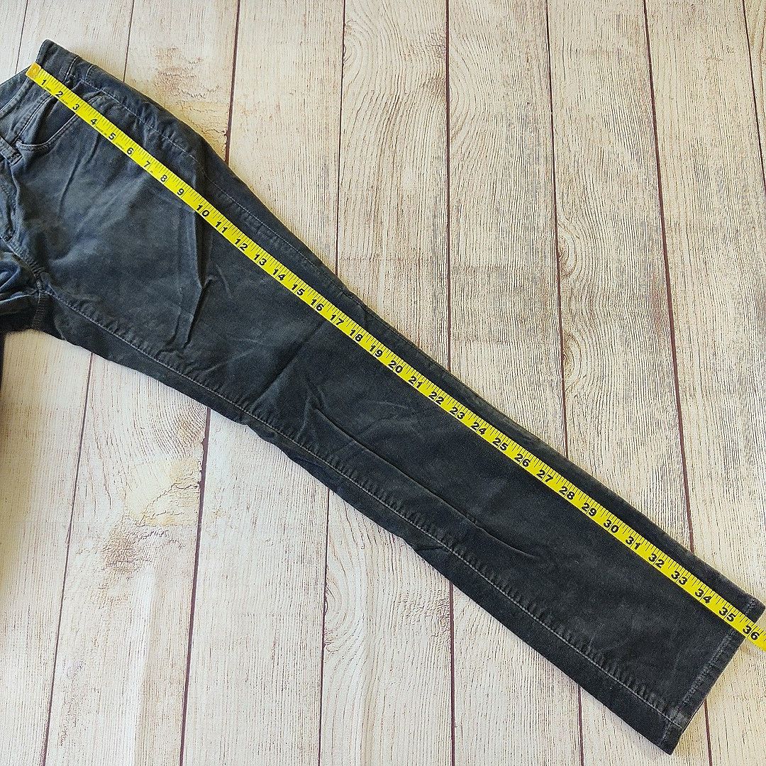 Ann Taylor Ann Taylor Curvy Fit gray velvet straight leg jeans 0P Size 25" / US 0 / IT 36 - 7 Thumbnail
