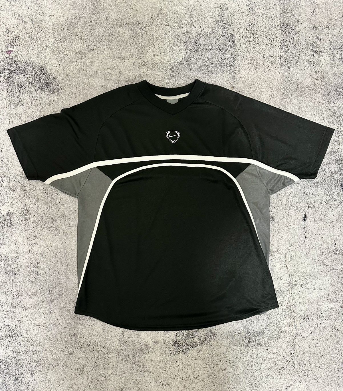Nike Vintage Nike T-shirt Centre Logo Men's Black Size US L / EU 52-54 / 3 - 1 Thumbnail