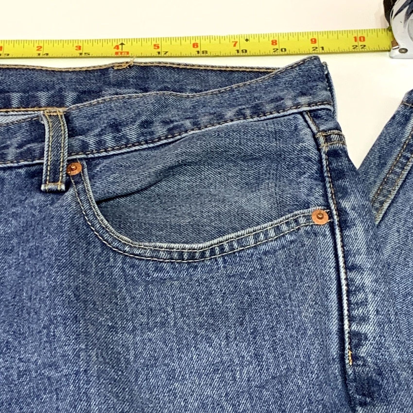 Levi's Levi’s 550 Relaxed Fit Denim Jeans 42x32 Distressed Blue 42 Inseam Mens Regular Waist 42 Size US 42 / EU 58 - 5 Thumbnail