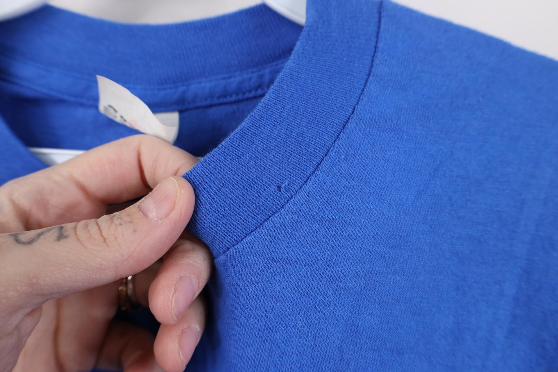 Vintage Vintage 90s Streetwear Cotton Muscle T-Shirt Royal Blue USA Size US M / EU 48-50 / 2 - 4 Thumbnail