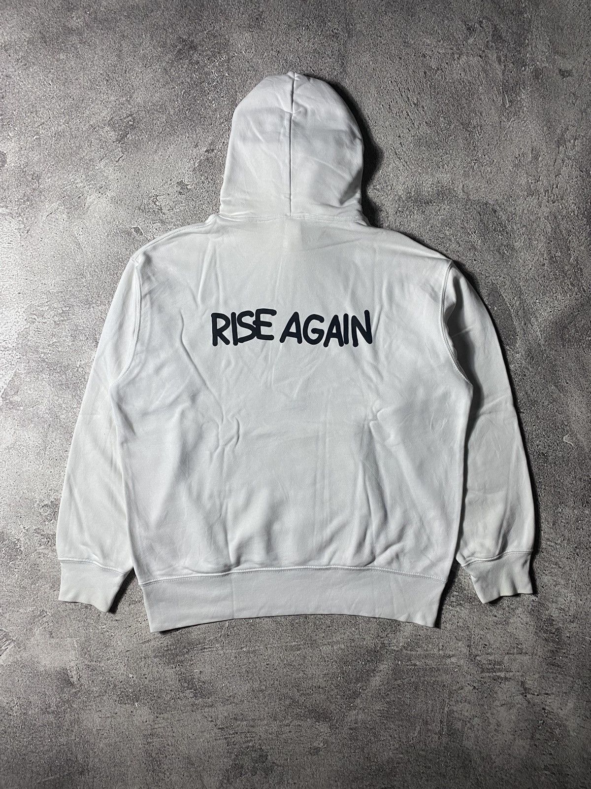 Uniqlo Uniqlo X Verdy Rise Again Hoodie Size US L / EU 52-54 / 3 - 5 Thumbnail