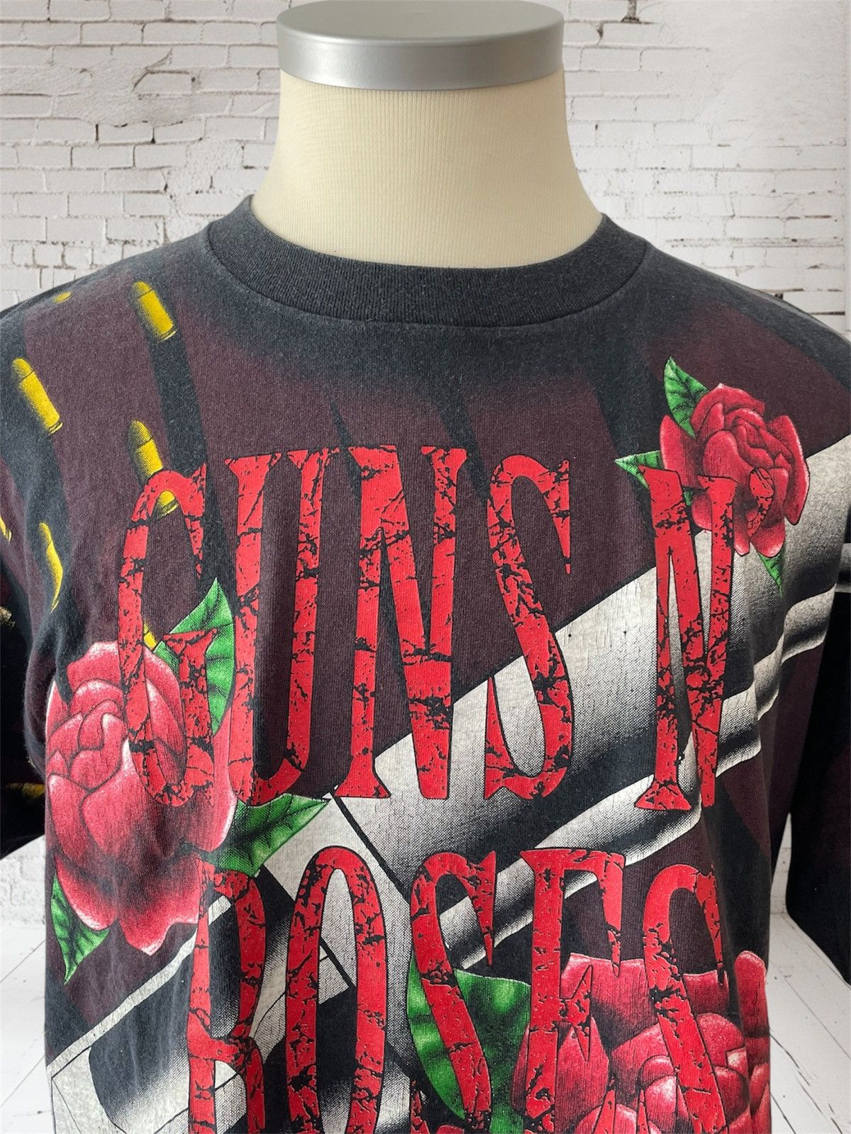 Other VTG Guns N’ Roses T-Shirt, AOP, Use Your Illusion Era, 1993 Size US XL / EU 56 / 4 - 3 Thumbnail