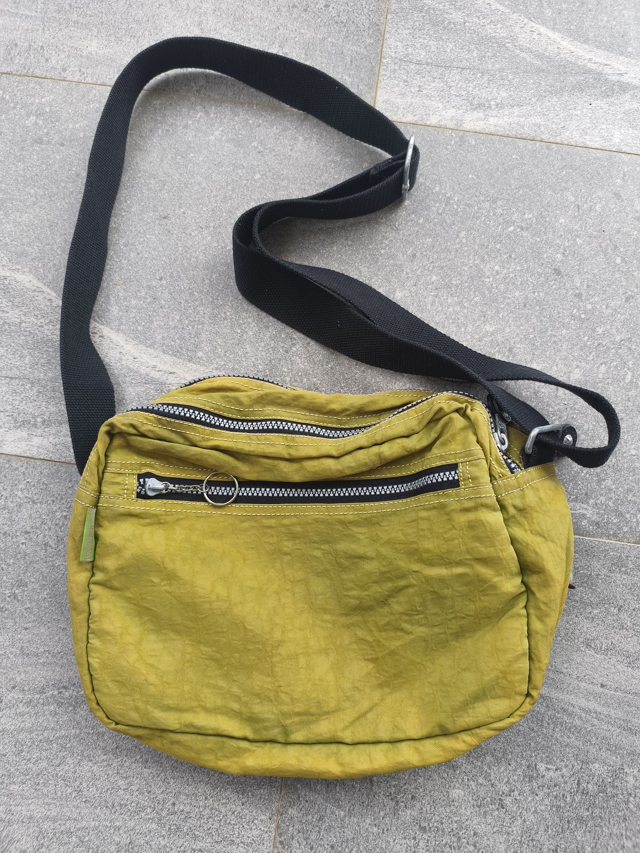 Vintage Vintage Y2K Kipling Candy Crossbody Bag with Monkey Keychain Size ONE SIZE - 7 Thumbnail