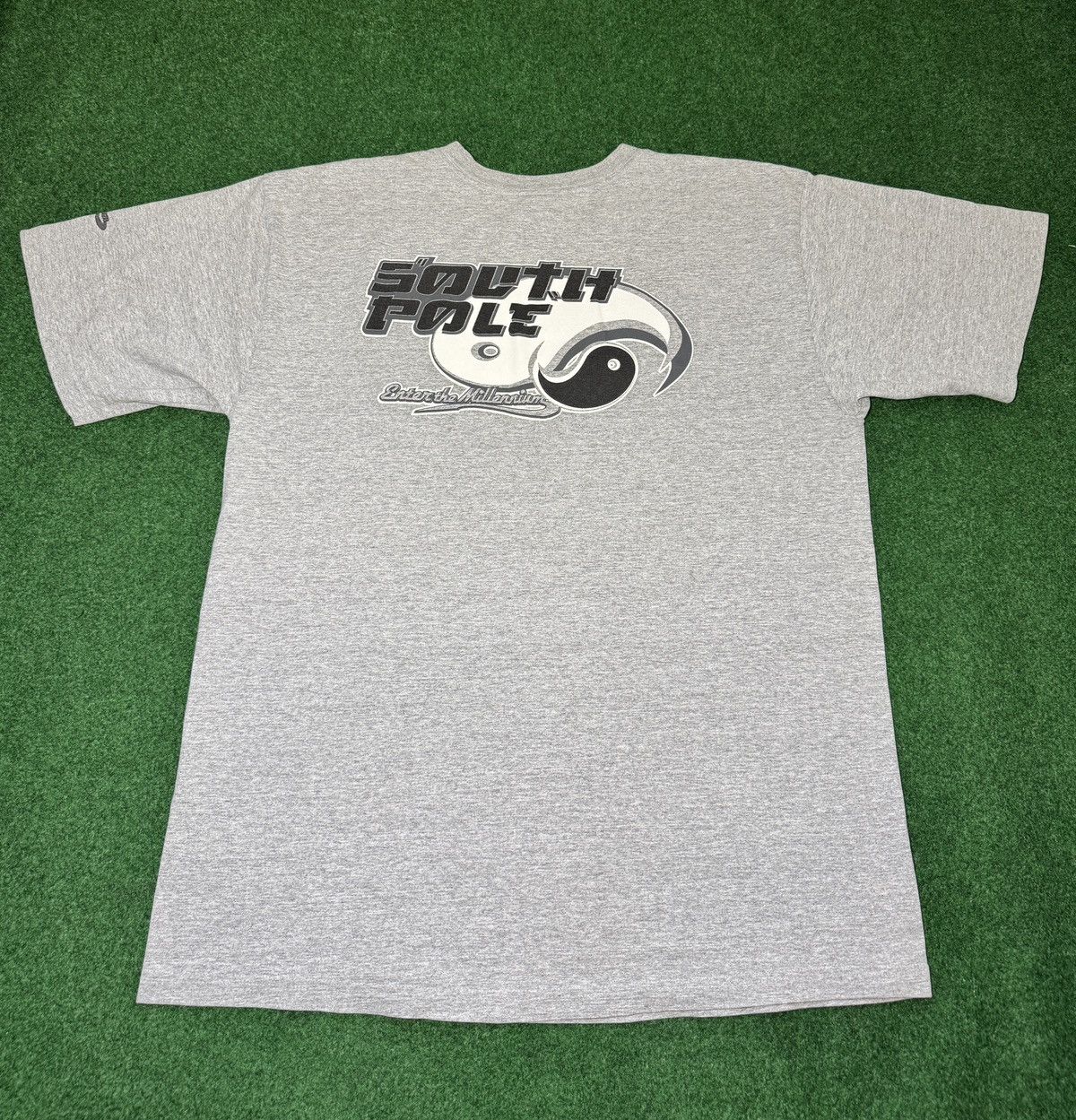 Southpole × Vintage Vtg 90s South Pole GRAIL Yin Yang 8 Ball Hip Hop T Shirt Size US XXL / EU 58 / 5 - 6 Thumbnail