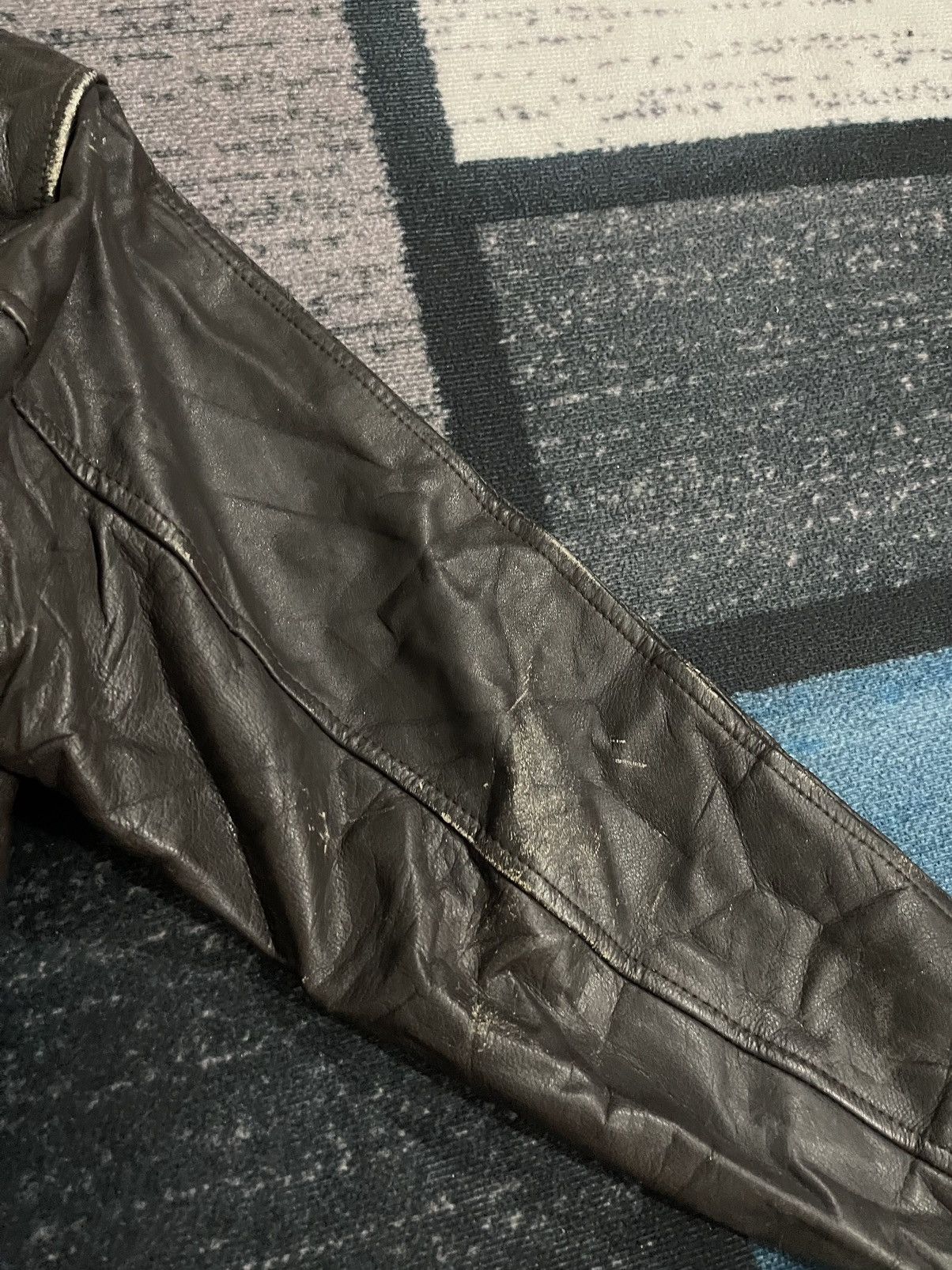 Vintage Vintage Yac Cow Leather Bomber Jacket Size US L / EU 52-54 / 3 - 19 Thumbnail