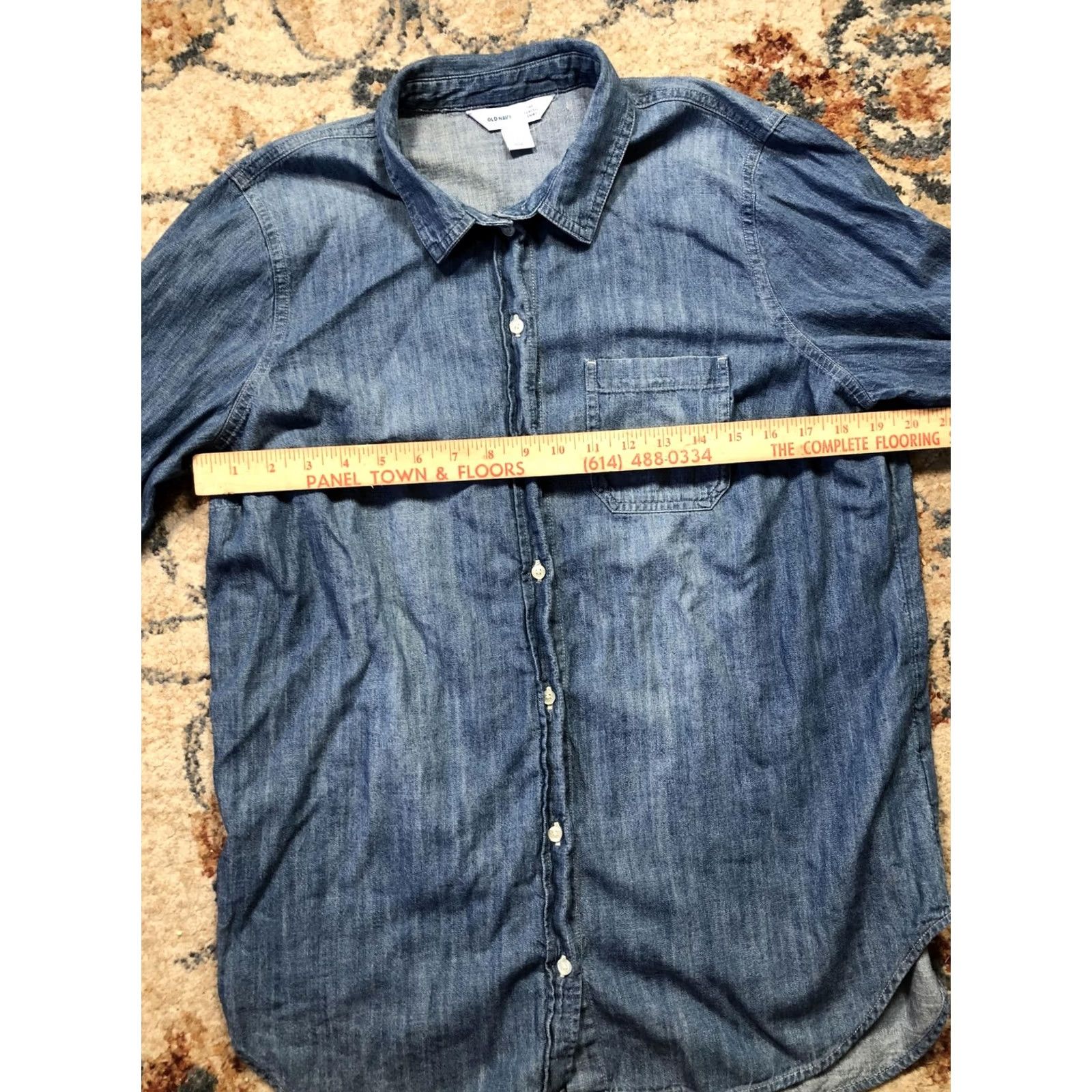 Old Navy VINTAGE Old Navy Shirt Mens LT Blue Denim Long Sleeve Button Down Classic Pocket Size US L / EU 52-54 / 3 - 7 Thumbnail