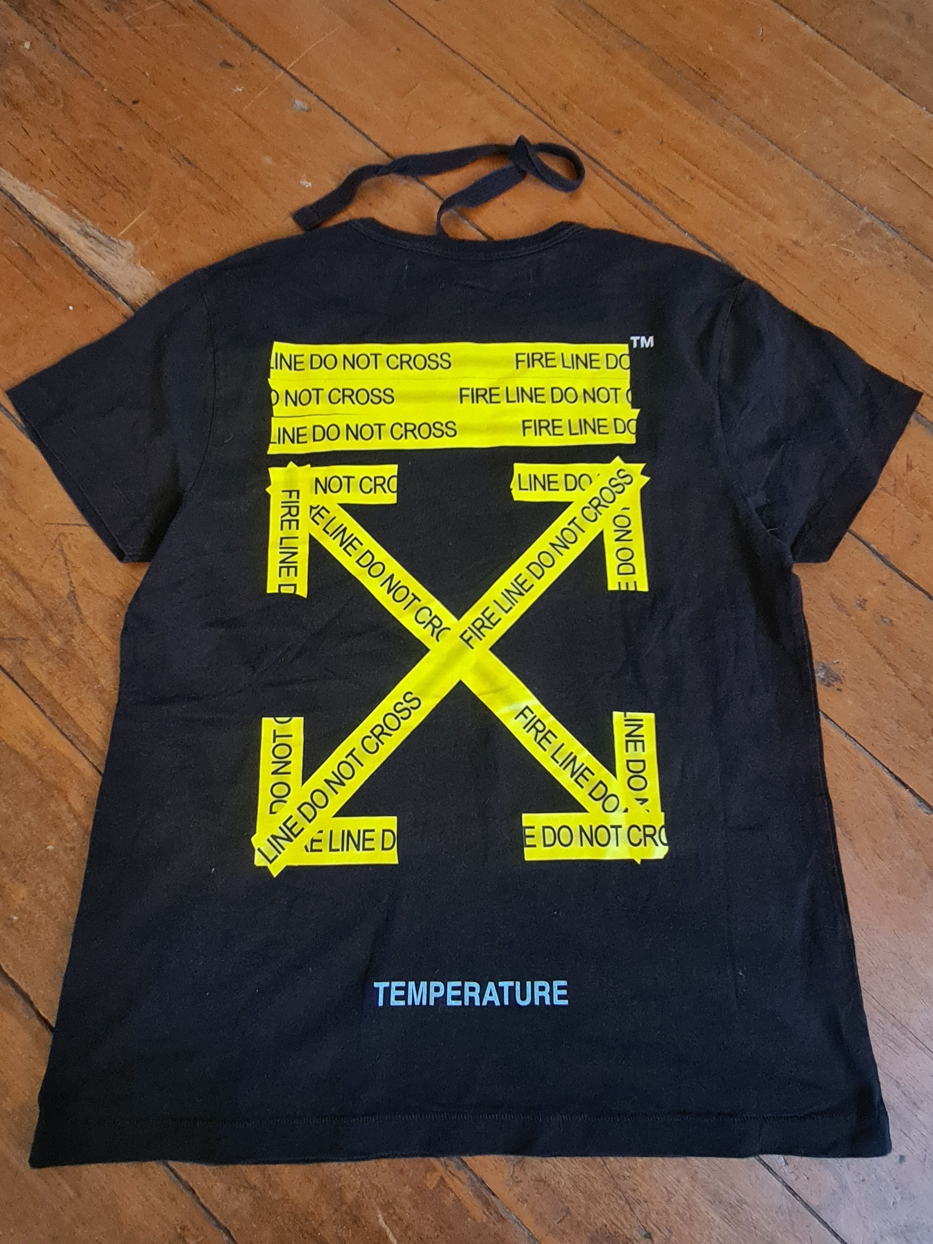 Off white fire line t shirt hotsell