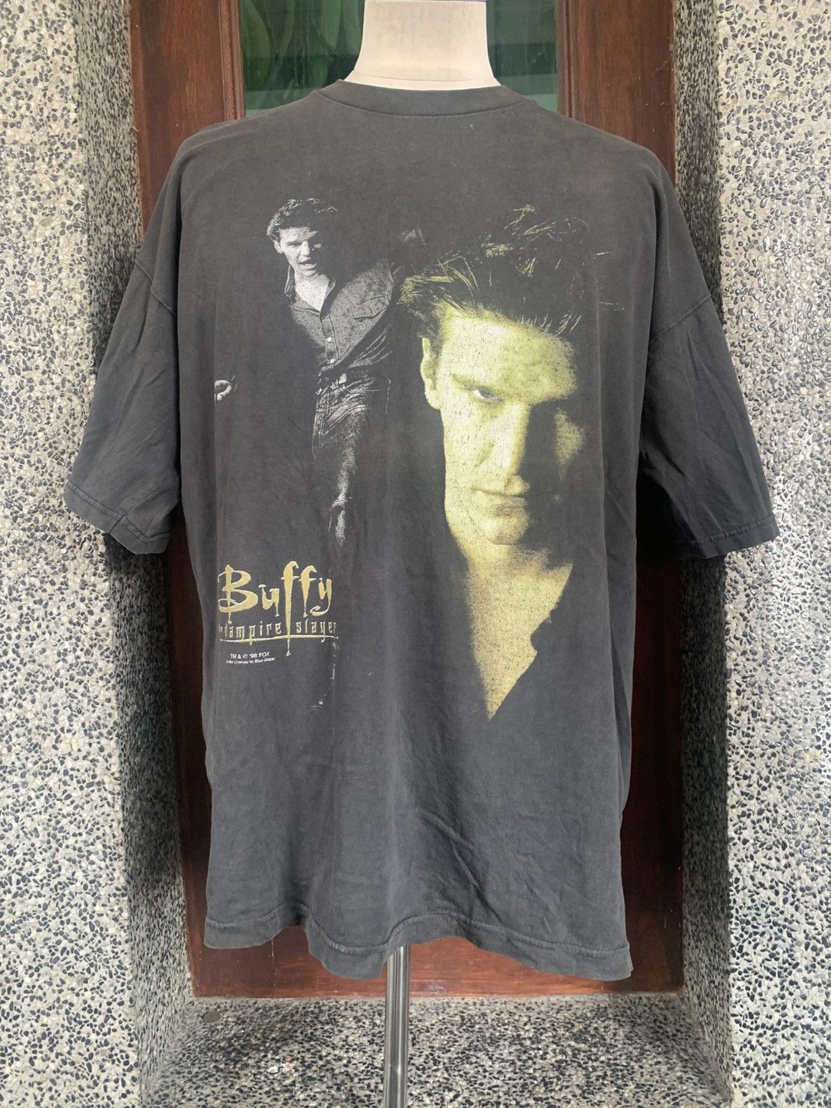 Vintage Vintage 90s Buffy The Vampire Slayer Supernatural T shirt Size US XL / EU 56 / 4 - 1 Thumbnail