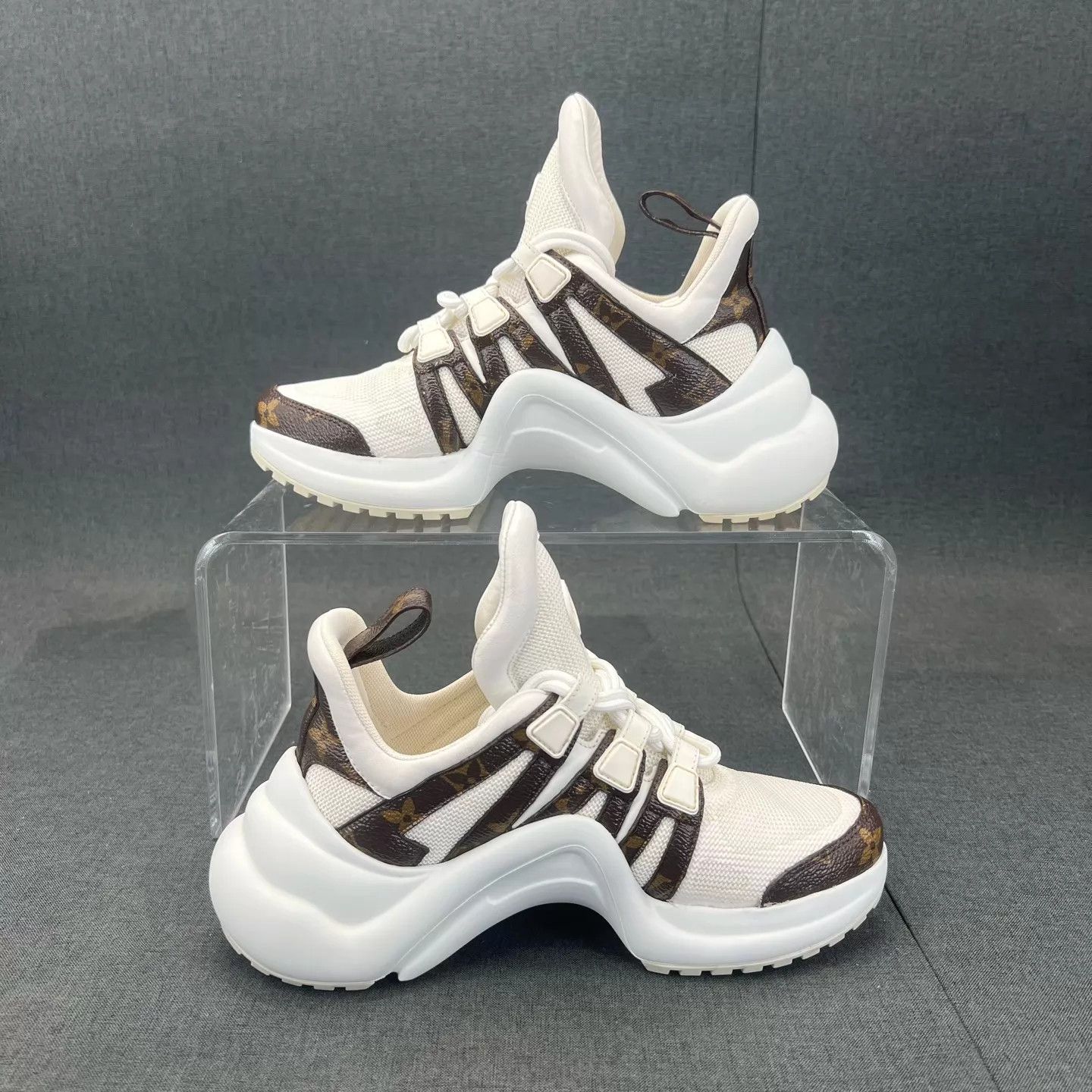Louis Vuitton LV Archlight White Monogram 35 Sneaker Size US 4.5 / IT 34.5 - 7 Thumbnail