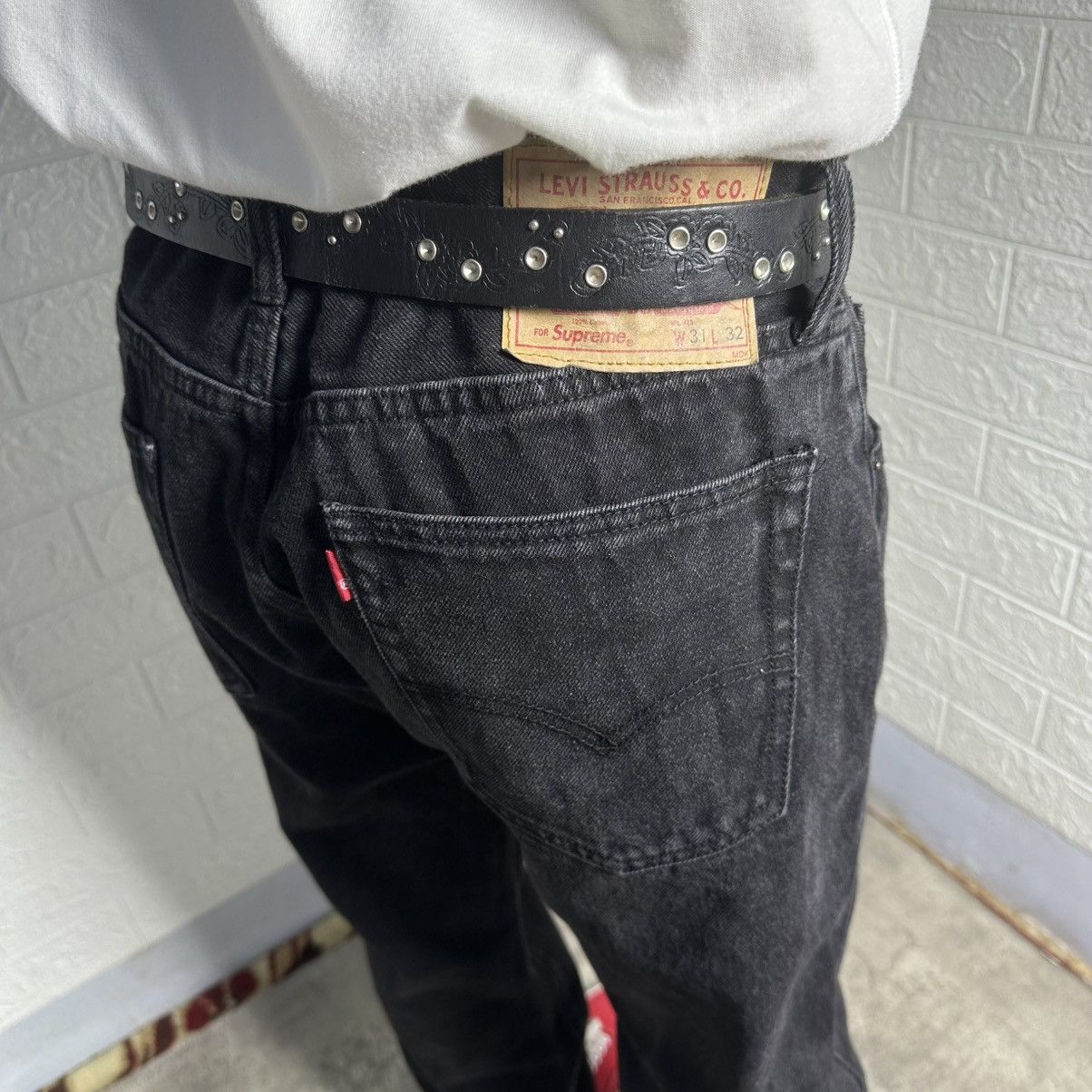 Levi's × Supreme Jeans Levis X Supreme -SS17 505 Black Wash Size US 31 - 6 Thumbnail