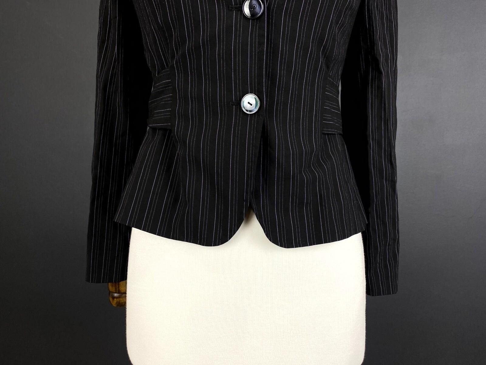Designer Max Mara Black Pinstripe Wool Jacket US6 GB8 CH38 IT40 Size M / US 6-8 / IT 42-44 - 3 Thumbnail