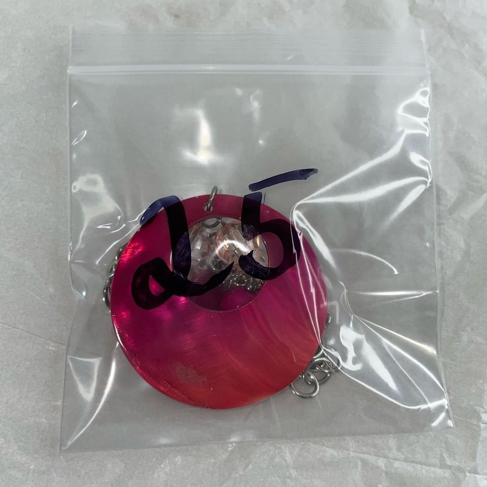 Other Pink Oyster Shell Beaded Silver Costume Necklace Size ONE SIZE - 4 Thumbnail