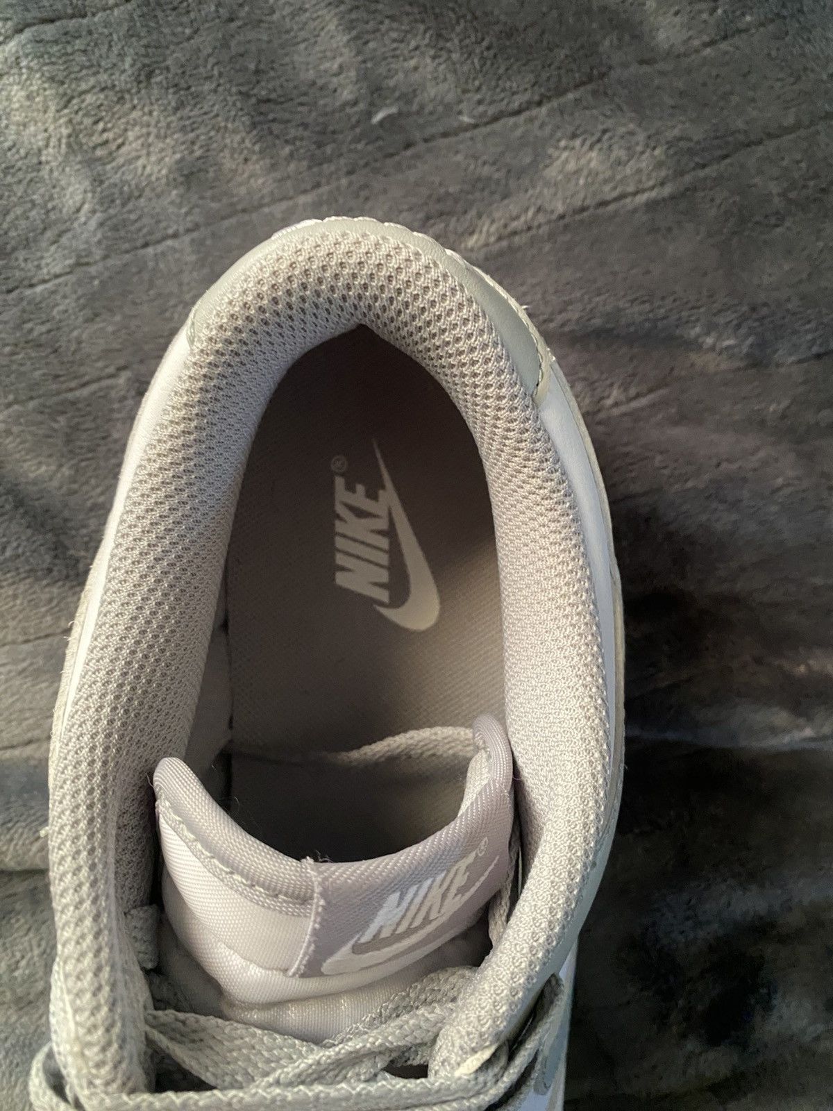 Nike NIKE DUNKS LOW GREY AND WHITE Size US 9.5 / EU 42-43 - 3 Thumbnail