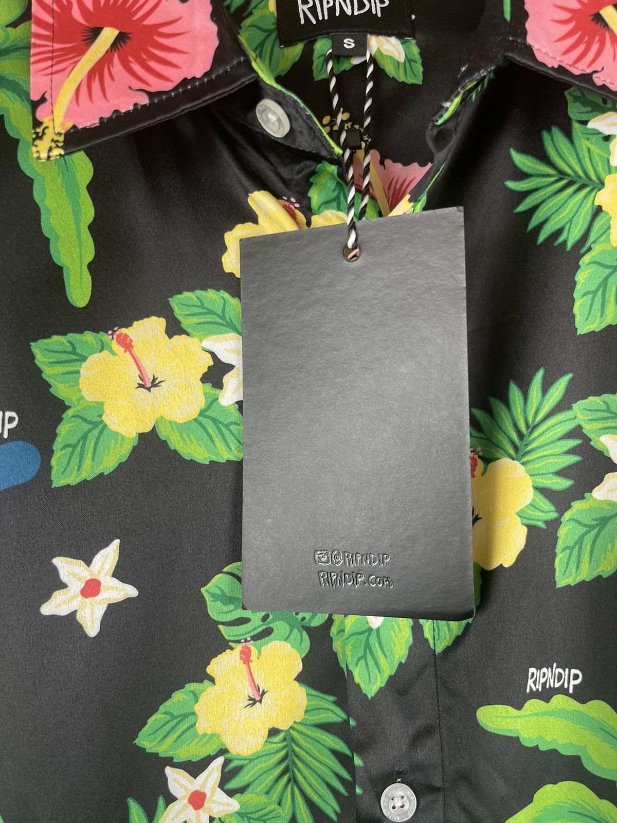 RIPNDIP RIPNDIP Hawaiian Shirt Alien Lucky Cat Floral Short Sleeve Size US S / EU 44-46 / 1 - 10 Thumbnail