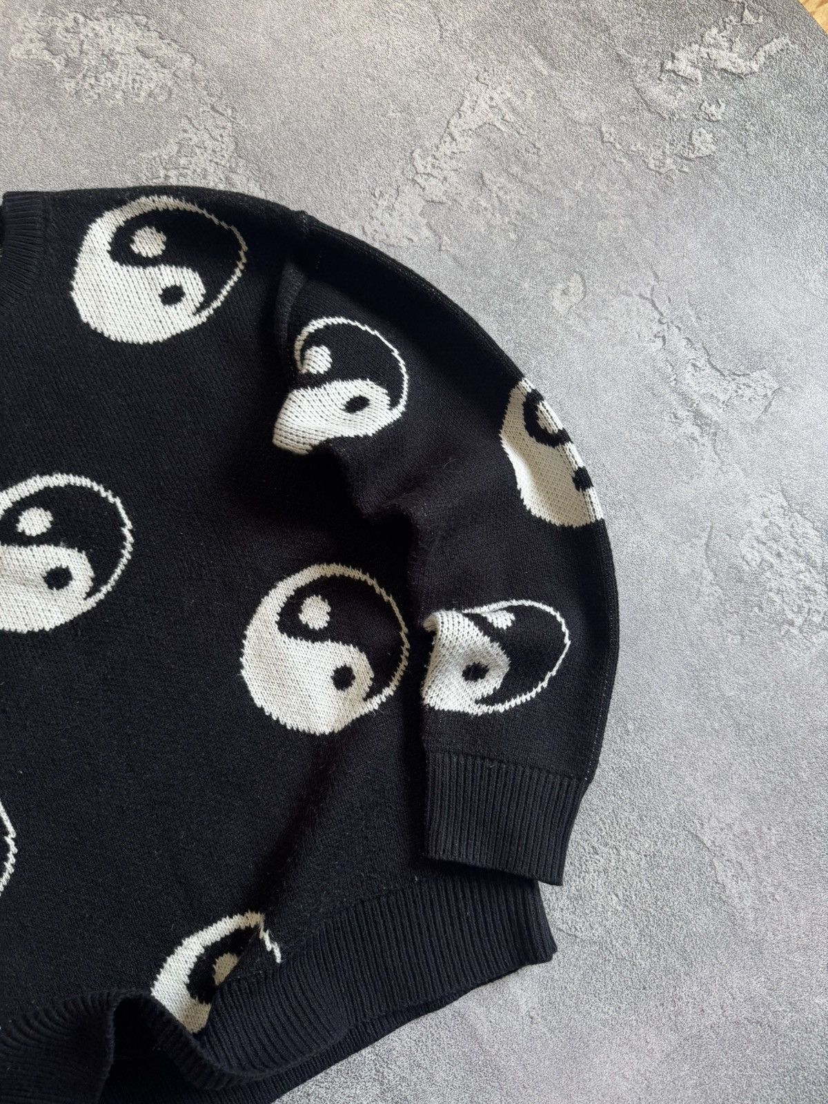 Japanese Brand Retro vintage Yin and Yang ☯️ sweater pullover knitwear y2K Size US M / EU 48-50 / 2 - 4 Thumbnail