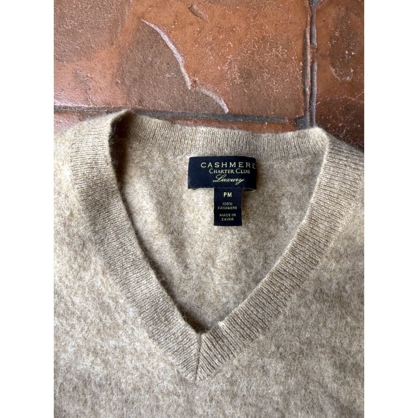 Charter Club Charter Club Luxury 100% Cashmere V-Neck Sweater Women's PM Pullover Long Sleeve Brown Size M / US 6-8 / IT 42-44 - 2 Thumbnail