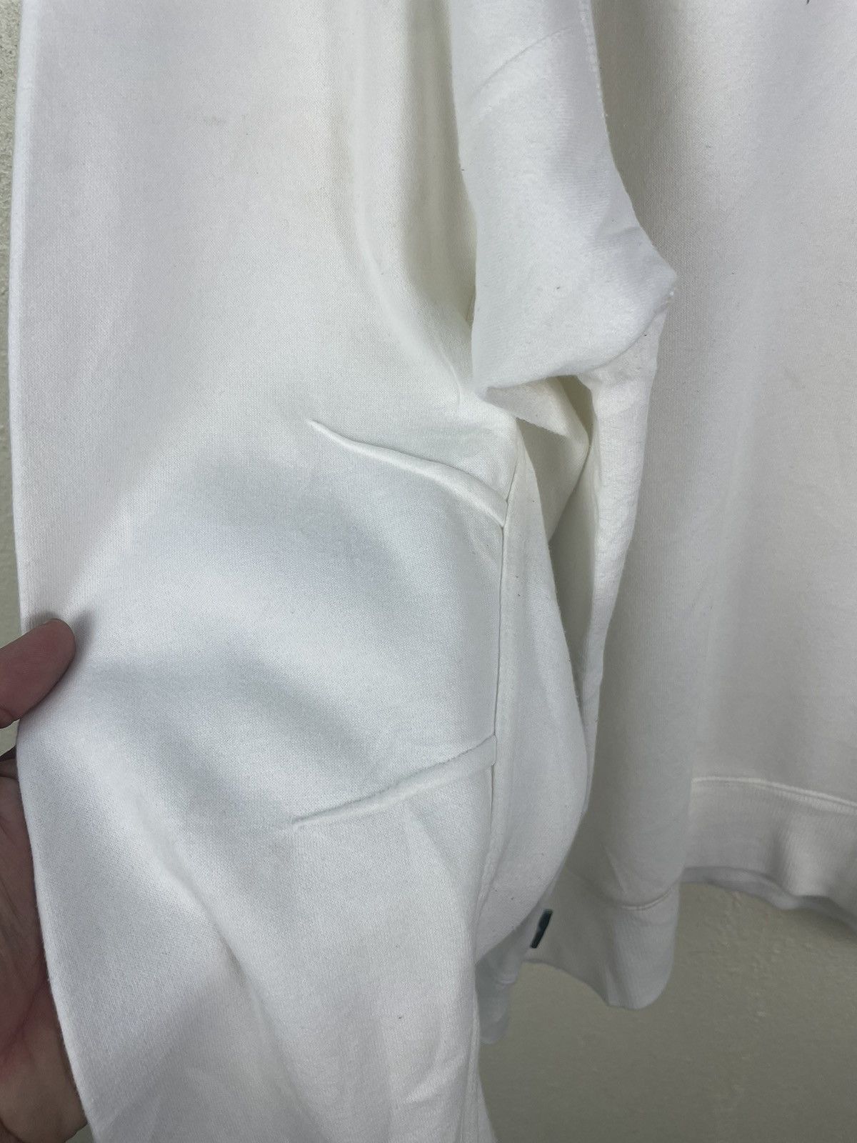 GU GU x UNDERCOVER JUN TAKAHASHI FREEDOMNOISE POCKET SWEATER Size US L / EU 52-54 / 3 - 11 Thumbnail