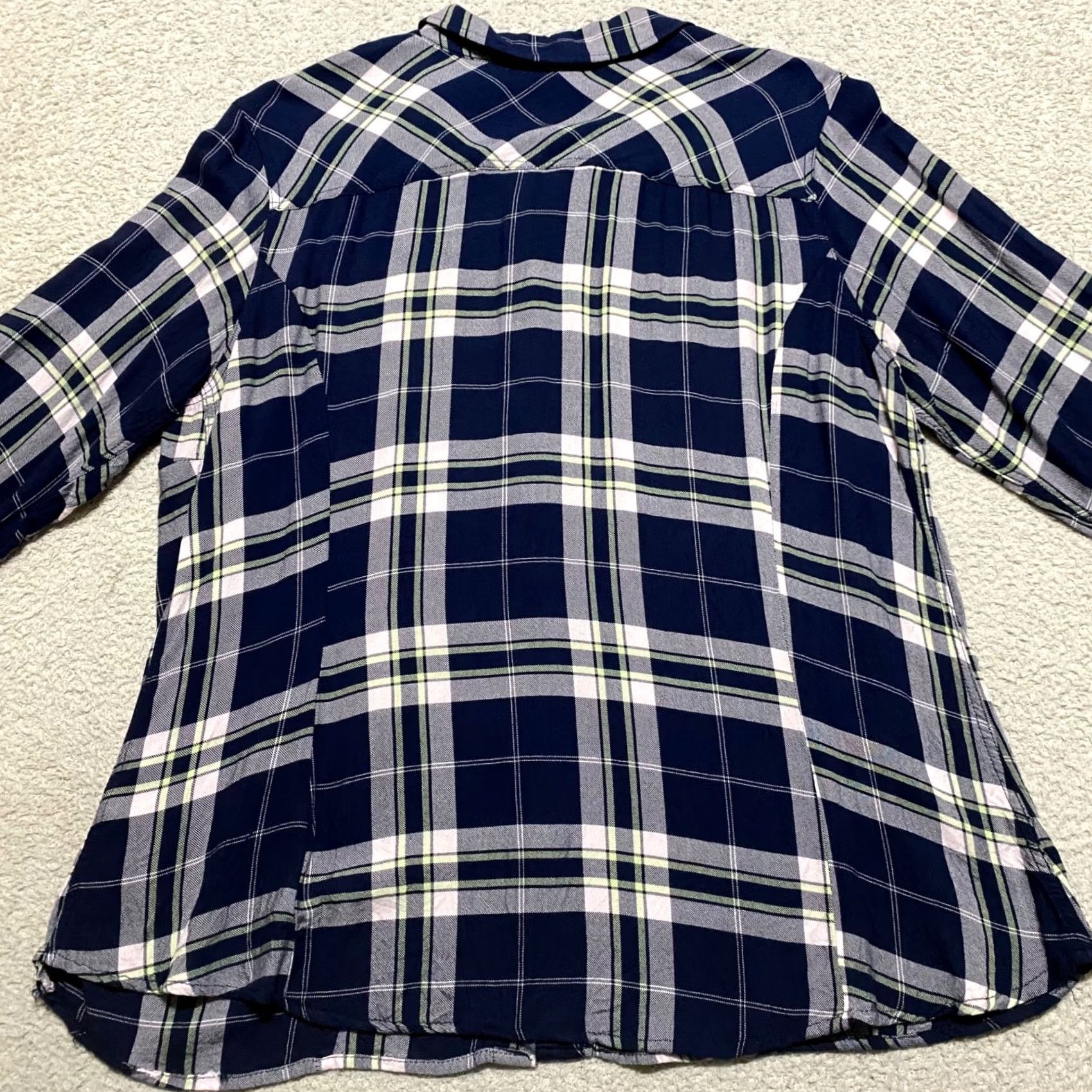 Torrid Torrid Shirt 1X Blue Plaid Button-Up Knit Rayon Long Sleeve, Plus Size, Collared, Pocket, Classic Modern, Womens Size XL / US 12-14 / IT 48-50 - 2 Thumbnail