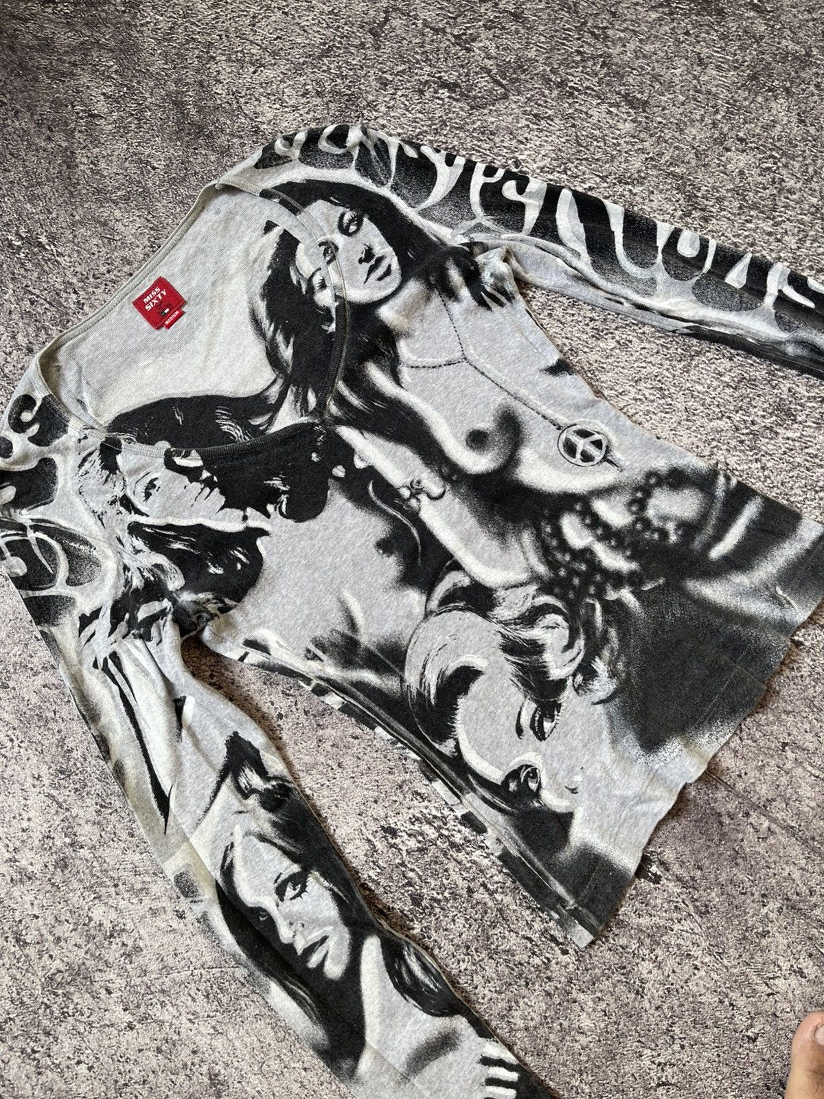 Japanese Brand Y2K Miss Sixty “hysteric style” longsleeve Size M / US 6-8 / IT 42-44 - 3 Thumbnail