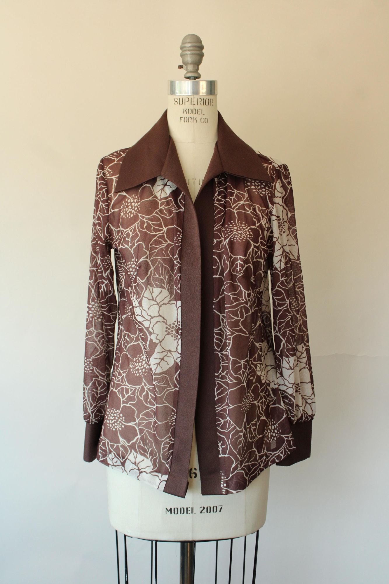 Vintage Vintage 1970s Shirt, Dagger Collar Floral Print Open Blouse Size M / US 6-8 / IT 42-44 - 2 Thumbnail