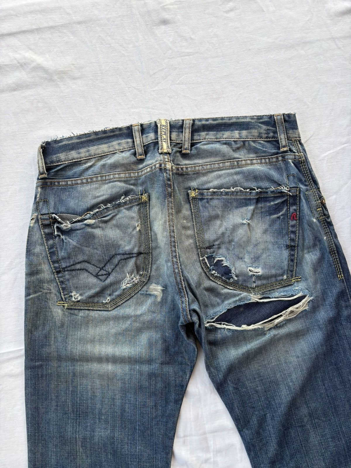 If Six Was Nine Flare Jeans Thrashed Distress REPLAY Bootcut Denim Jeans Size US 33 - 7 Thumbnail