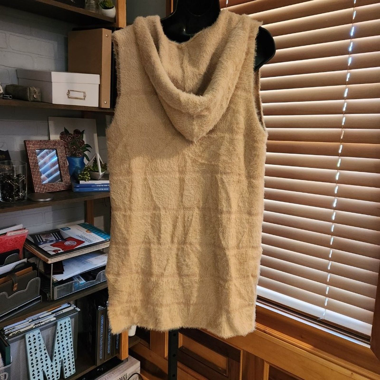 Other Super Soft Hooded Vest Size ONE SIZE - 3 Thumbnail