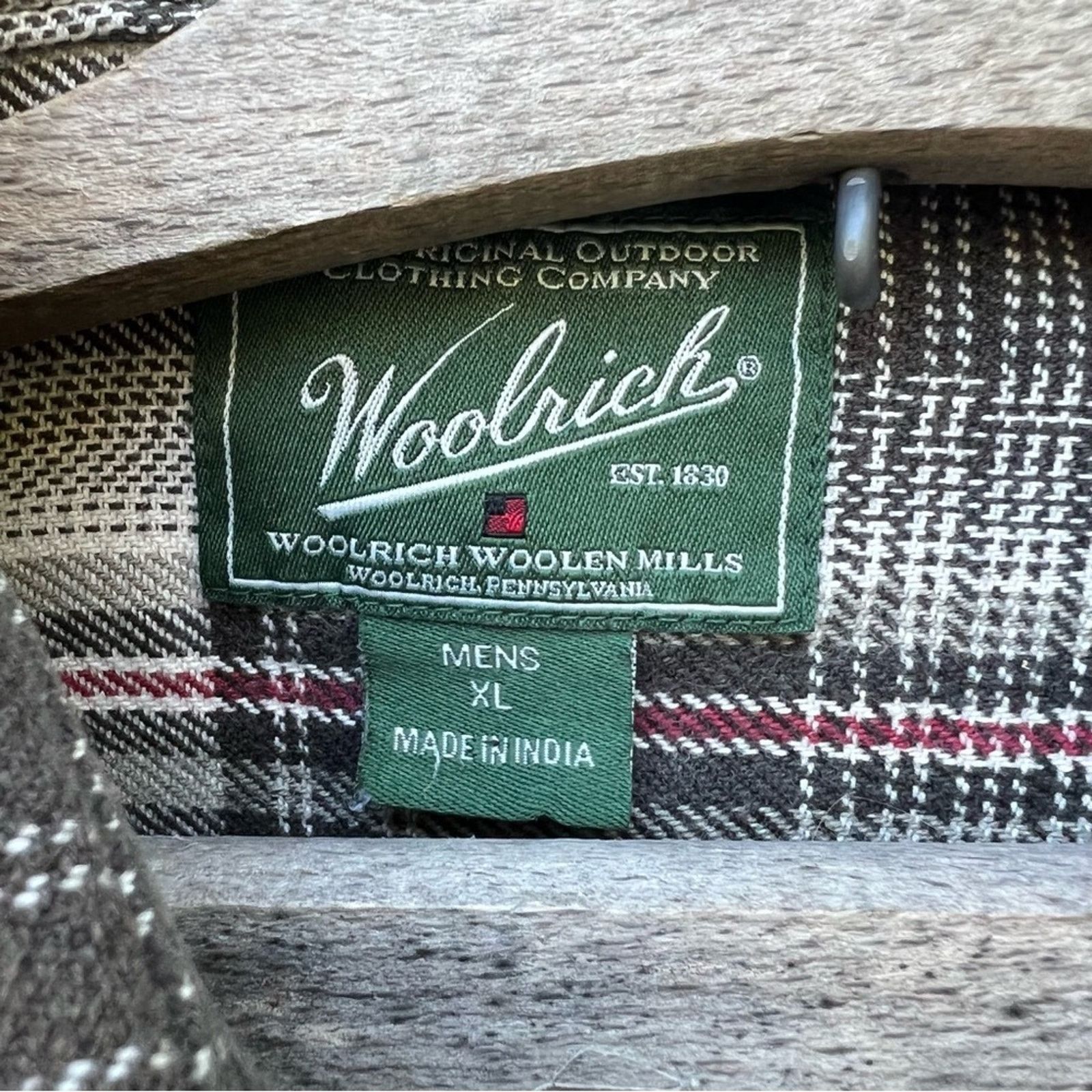 Woolrich Woolen Mills Woolrich grey plaid long sleeve button down shirt shacket Size XL / US 12-14 / IT 48-50 - 7 Thumbnail