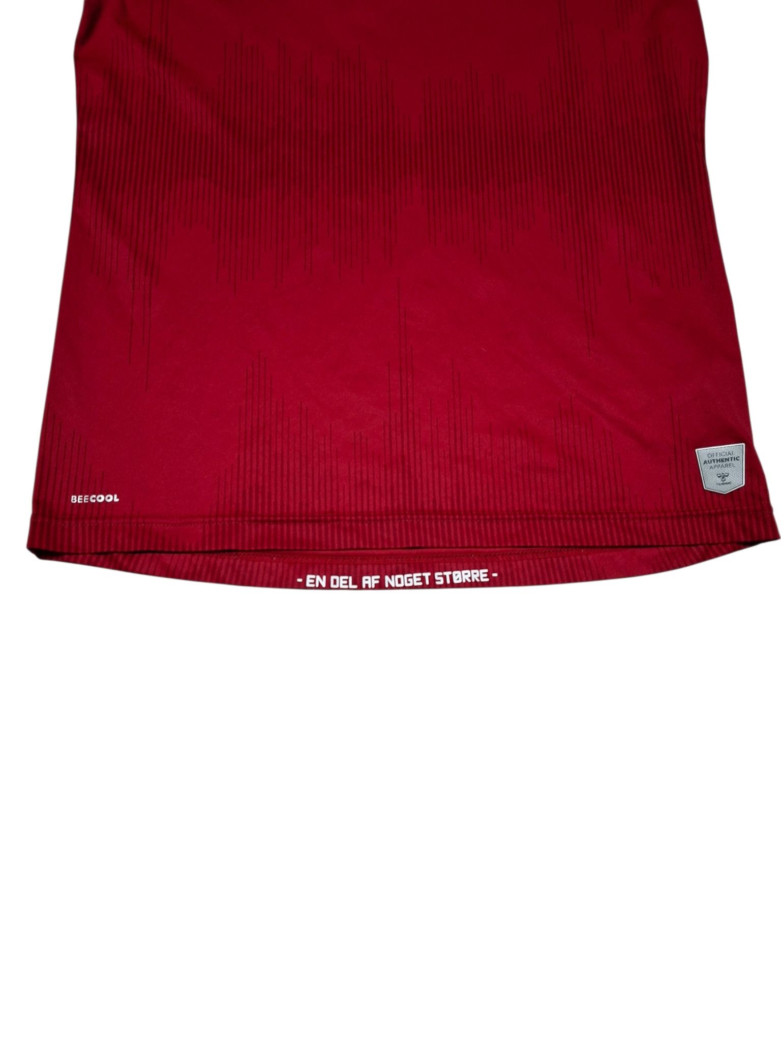Hummel DENMARK HUMMEL VINTAGE SOCCER JERSEY Size US M / EU 48-50 / 2 - 3 Thumbnail