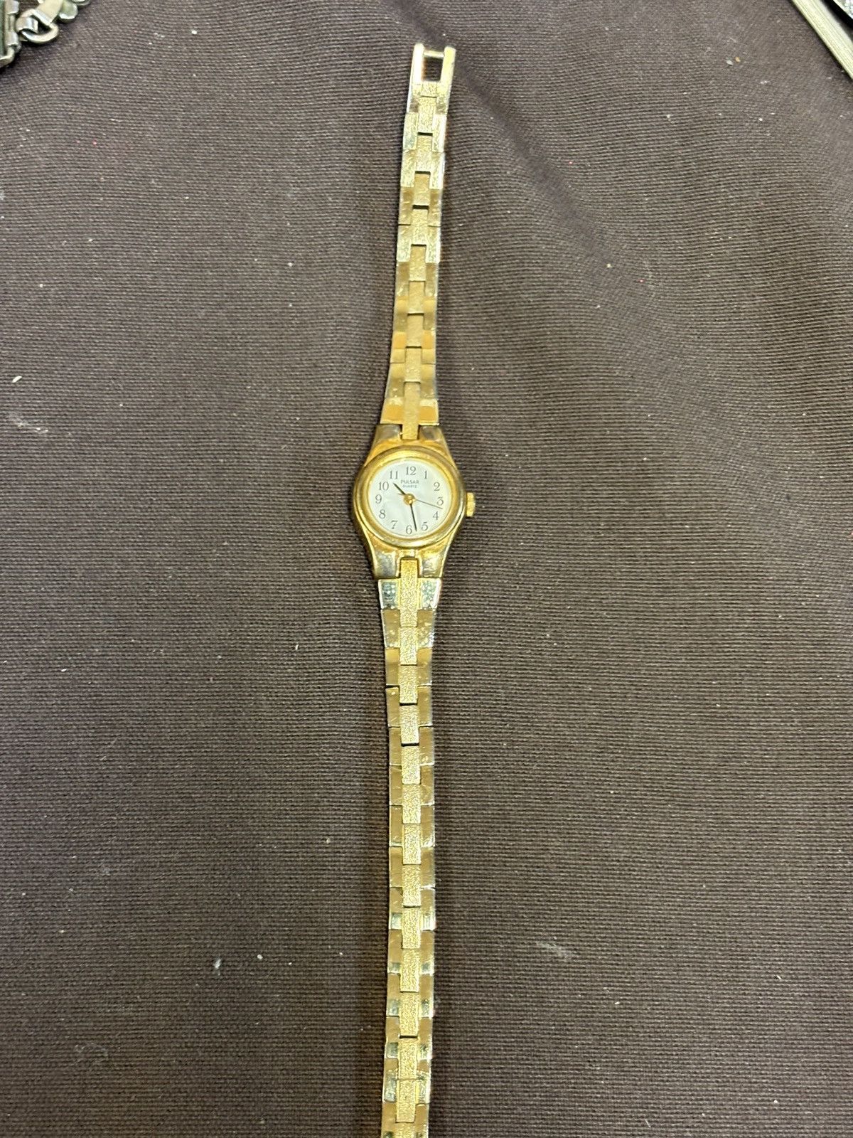Seiko Pulsar V811-2280 Gold Tone Women’s Watch! New Battery! Size ONE SIZE - 7 Thumbnail