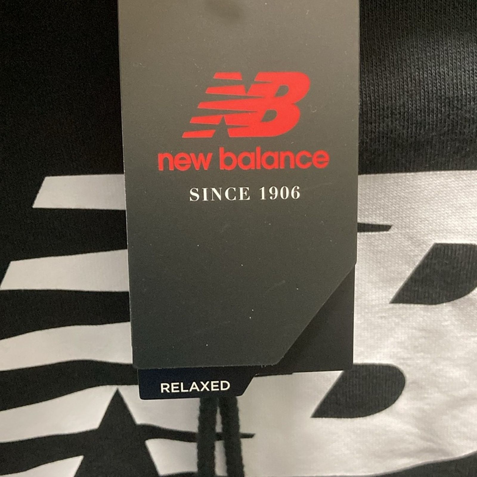 New Balance New Balance NB Black Logo Pullover Hoodie Black Men Size 1X Size US XL / EU 56 / 4 - 5 Thumbnail