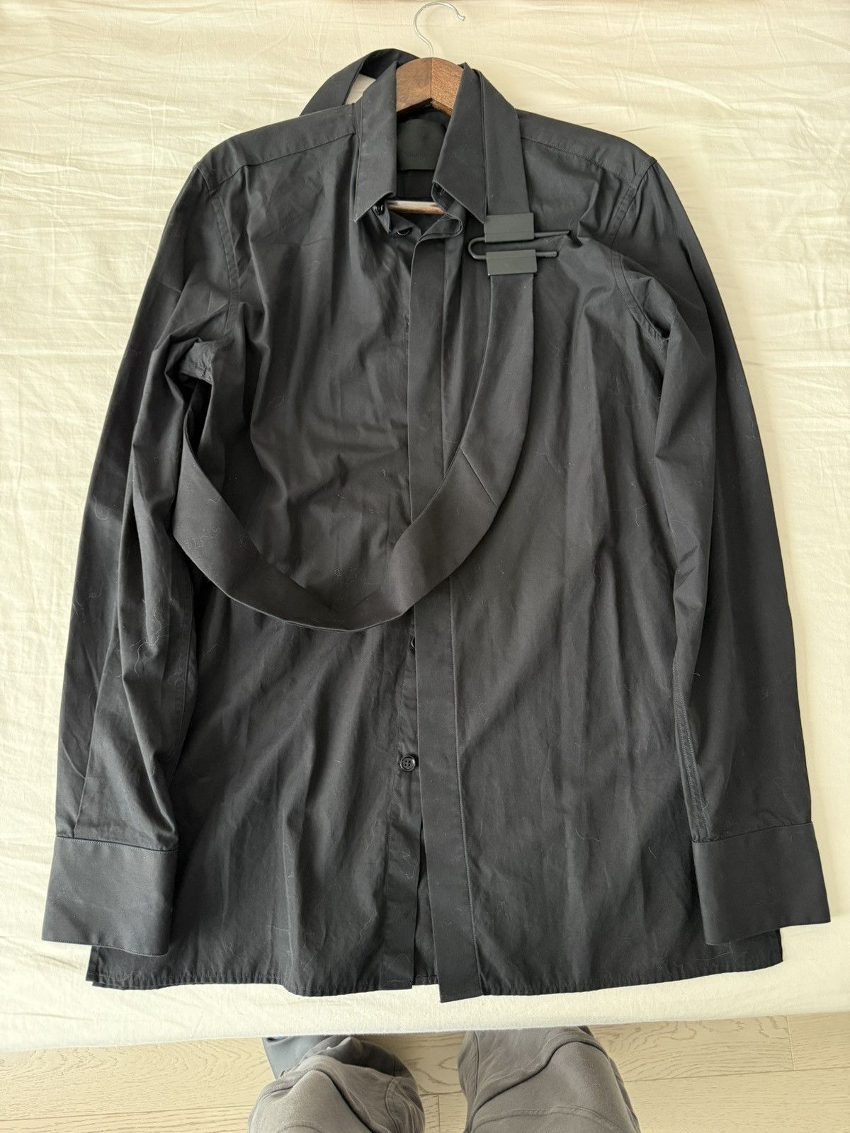 Givenchy Givenchy Shirt w/ Buckle detail Size US S / EU 44-46 / 1 - 1 Thumbnail
