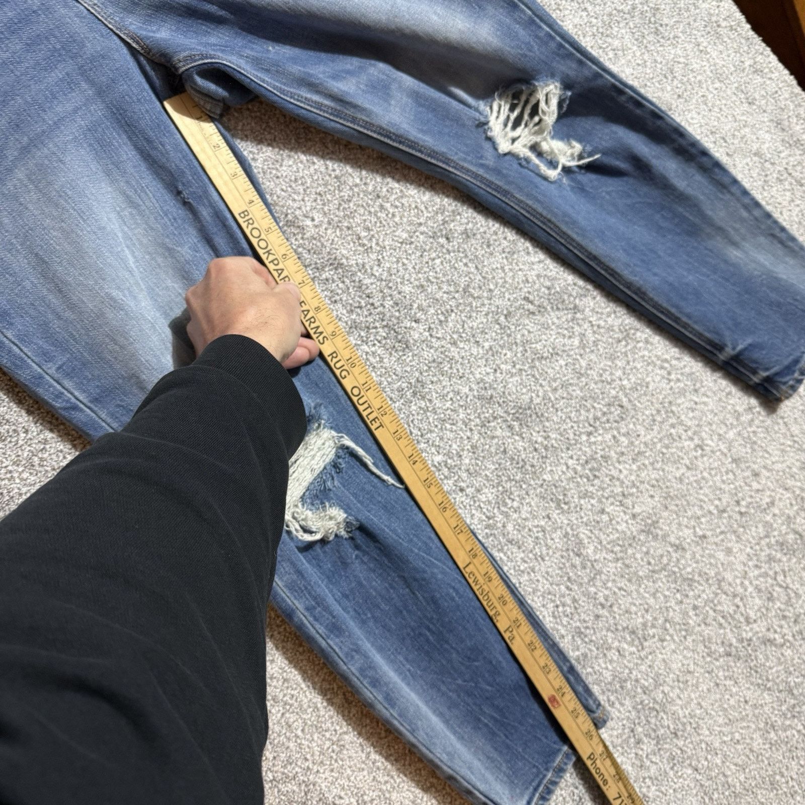 Old Navy Old Navy Jeans Womens 10 Power Straight Distressed Grunge Size 32" / US 10 / IT 46 - 4 Thumbnail