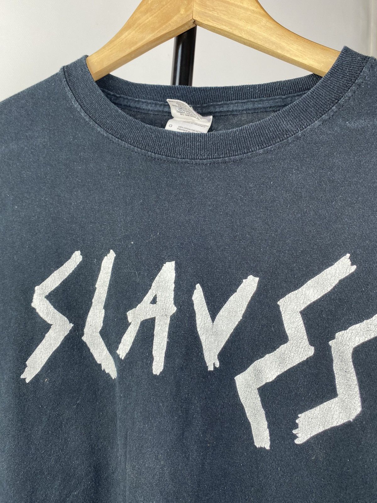 Band Tees × Vintage VNTG Slaves Band T-Shirt Mens Punk Rock UK Duo Rare Tour y2k Size US L / EU 52-54 / 3 - 2 Thumbnail