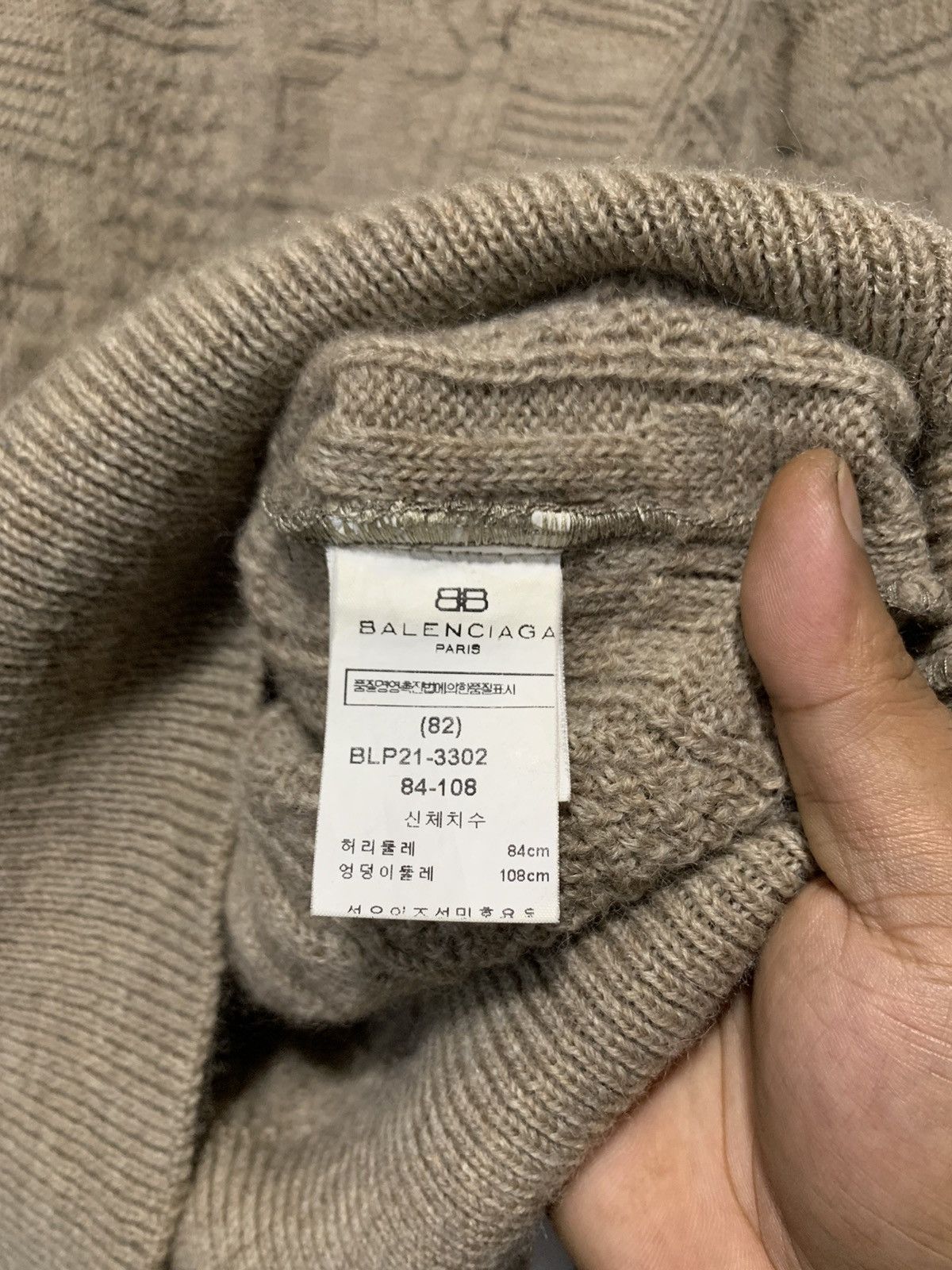 Balenciaga Balenciaga cable knit pattern mocha sweater Size US M / EU 48-50 / 2 - 9 Thumbnail
