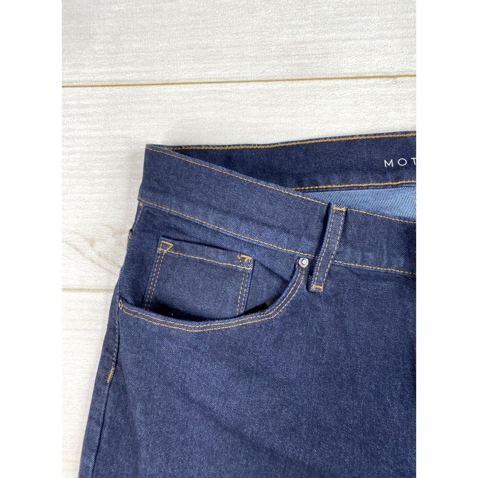 Mott & Bow Mott & Bow Jeans Mens 31x28 Boyfriend Denim Dark Wash Pockets Zip Stretch Relaxed Regular Blue City College Preppy Womens, 31x28, Denim, Jeans Size 24" / US 00 / IT 34 - 2 Thumbnail