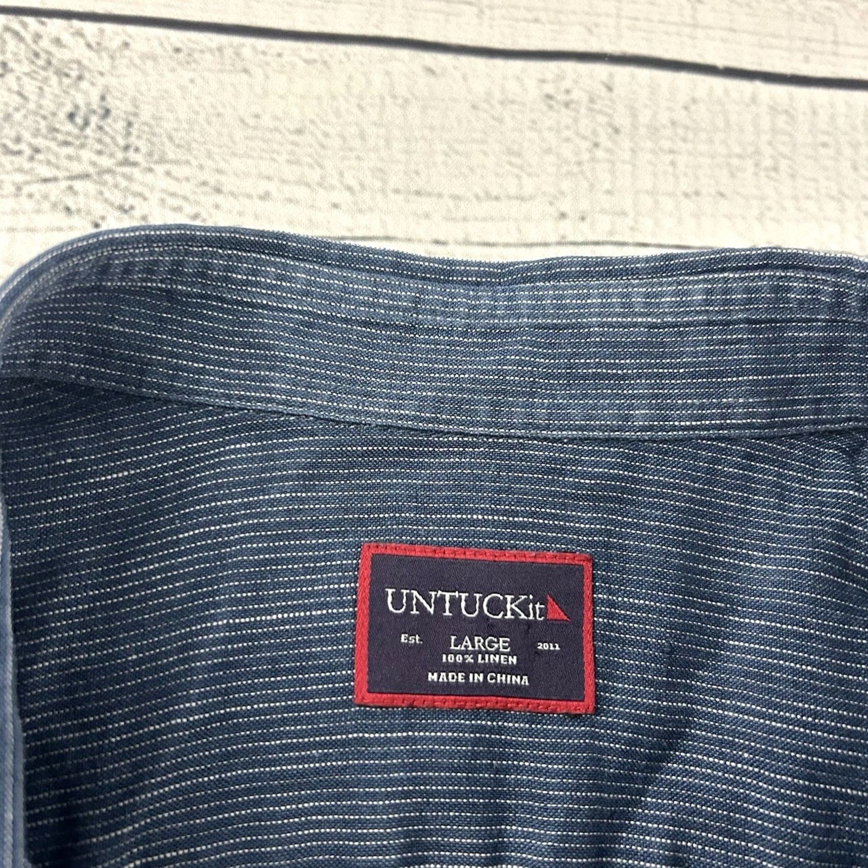 UNTUCKit UNTUCKit Short Sleeve Shirt 100% Linen Button Front Blue Mens Large L Shirt Size US L / EU 52-54 / 3 - 2 Thumbnail