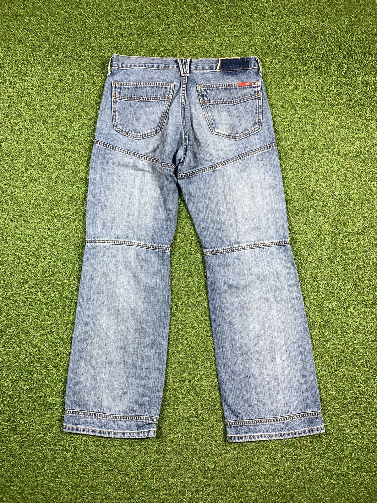 Japanese Brand Vintage Y2K jeans denim streetwear japanese style size 31x32 Size US 31 - 4 Thumbnail
