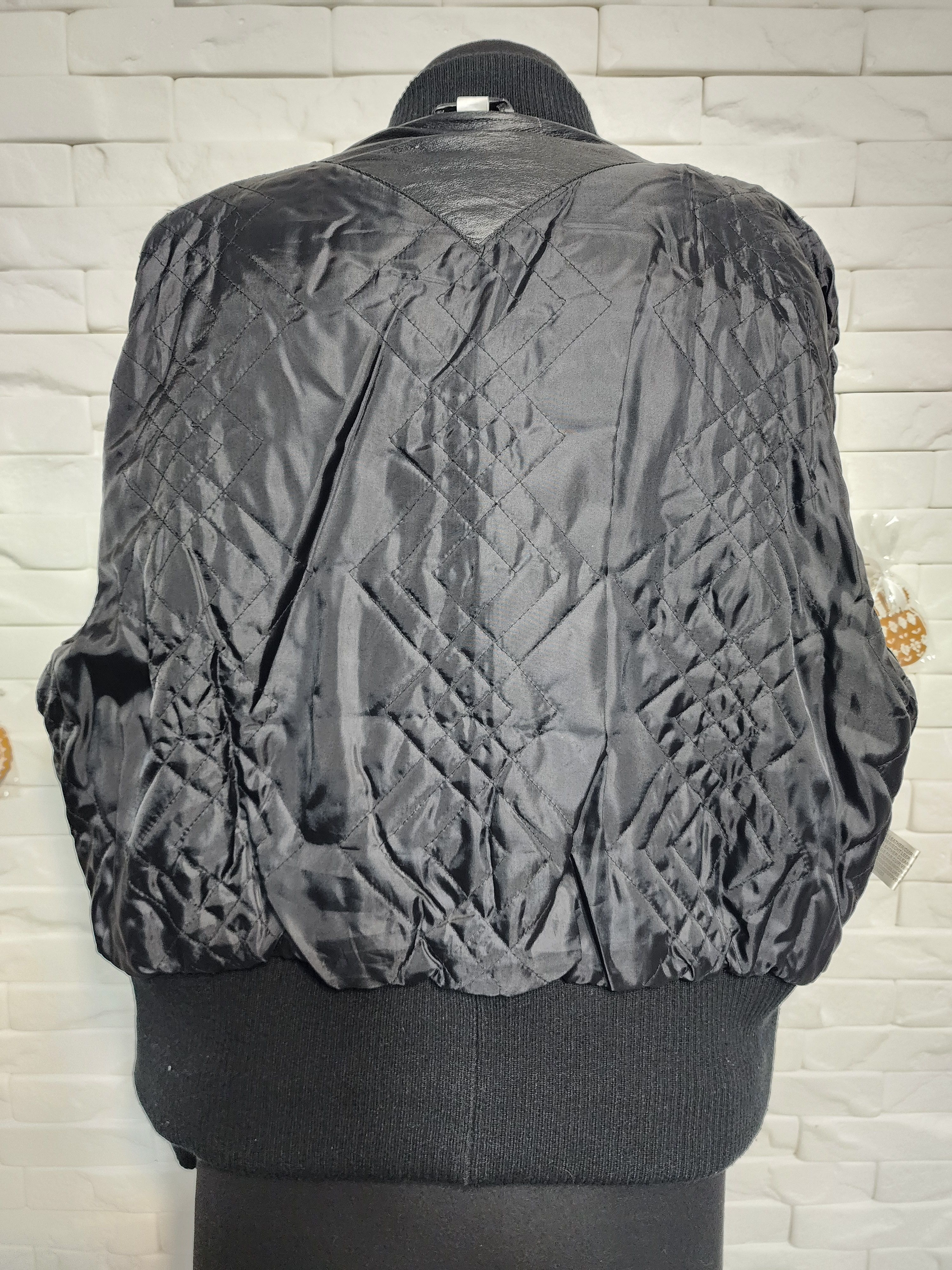 Other Black Leather Quilted Jacket: Men's Metal Zipper Bomber Size US L / EU 52-54 / 3 - 7 Thumbnail