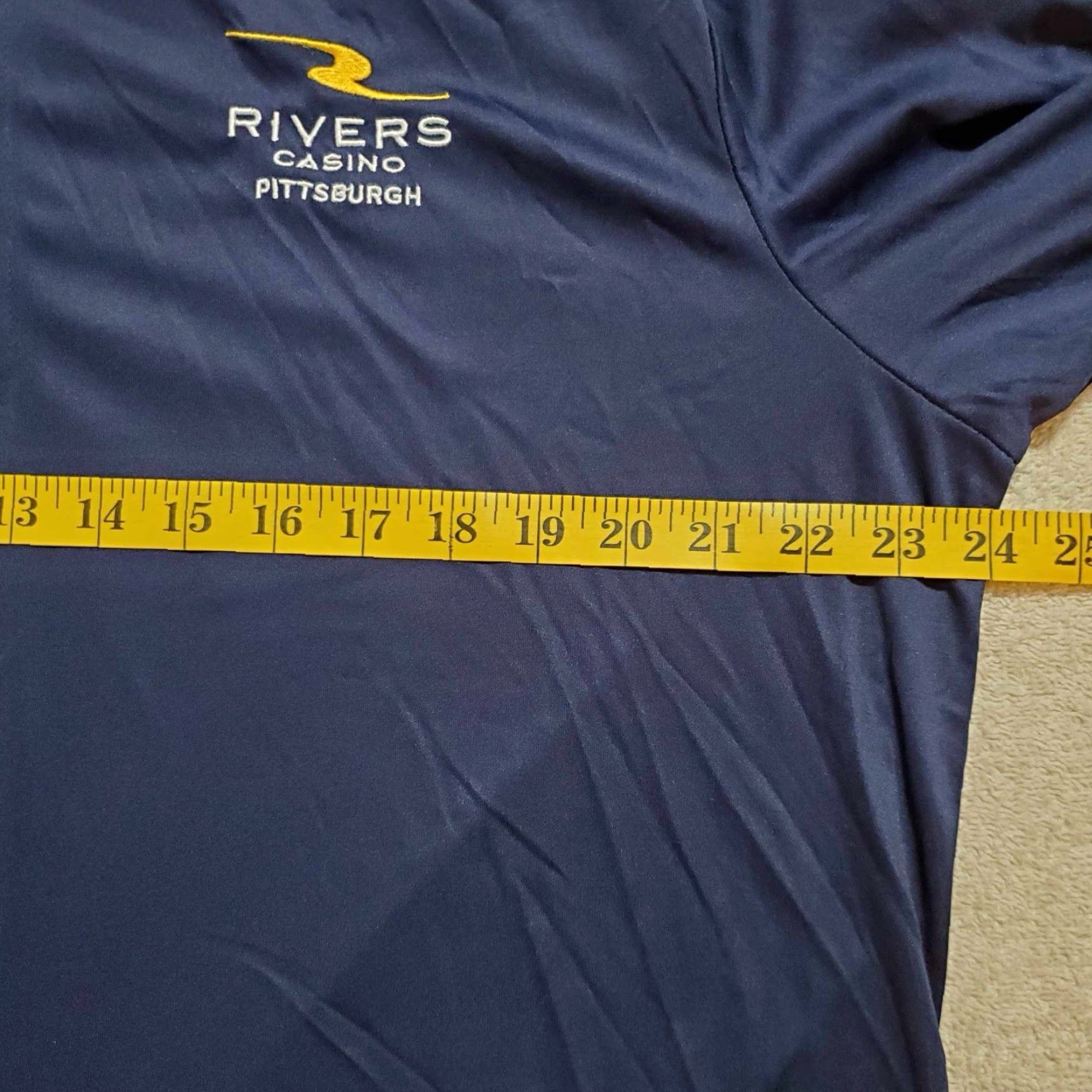 Vintage VINTAGE Rivers Casino Pittsburgh PA 1/4 Zip Long Sleeve Shirt Mens L Blue 1/4 Zip Modern Casual Size US L / EU 52-54 / 3 - 4 Thumbnail