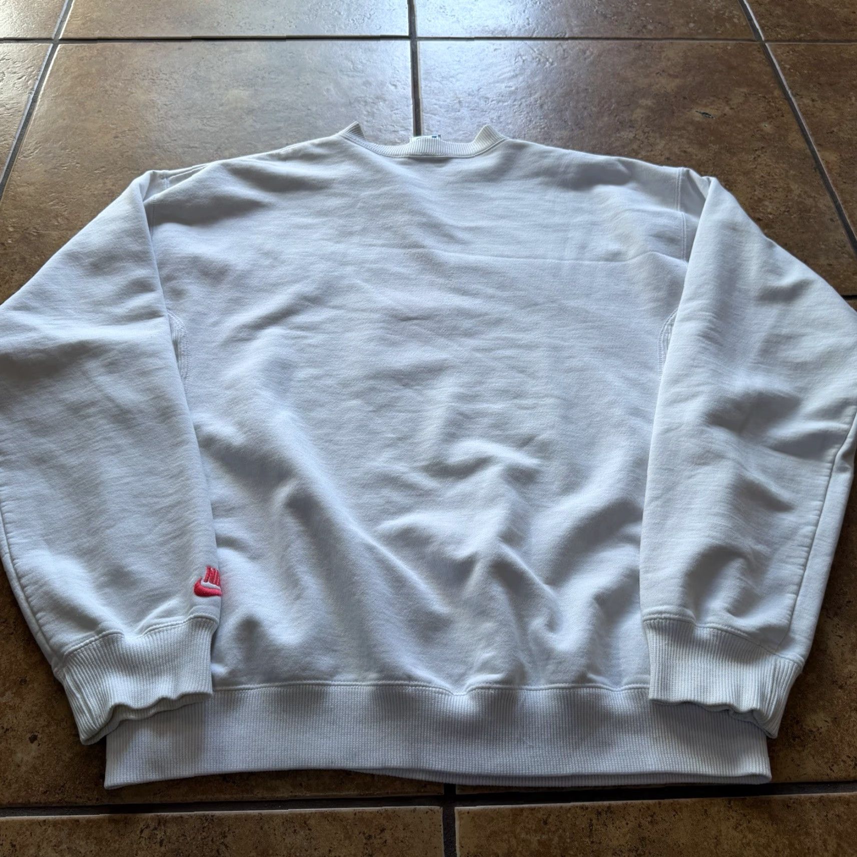 Nike VTG Nike Crewneck Sweatshirt Shirt XL White 90s International Tag Logo Mens Vintage 90s Nike Sportswear Size US XL / EU 56 / 4 - 6 Thumbnail
