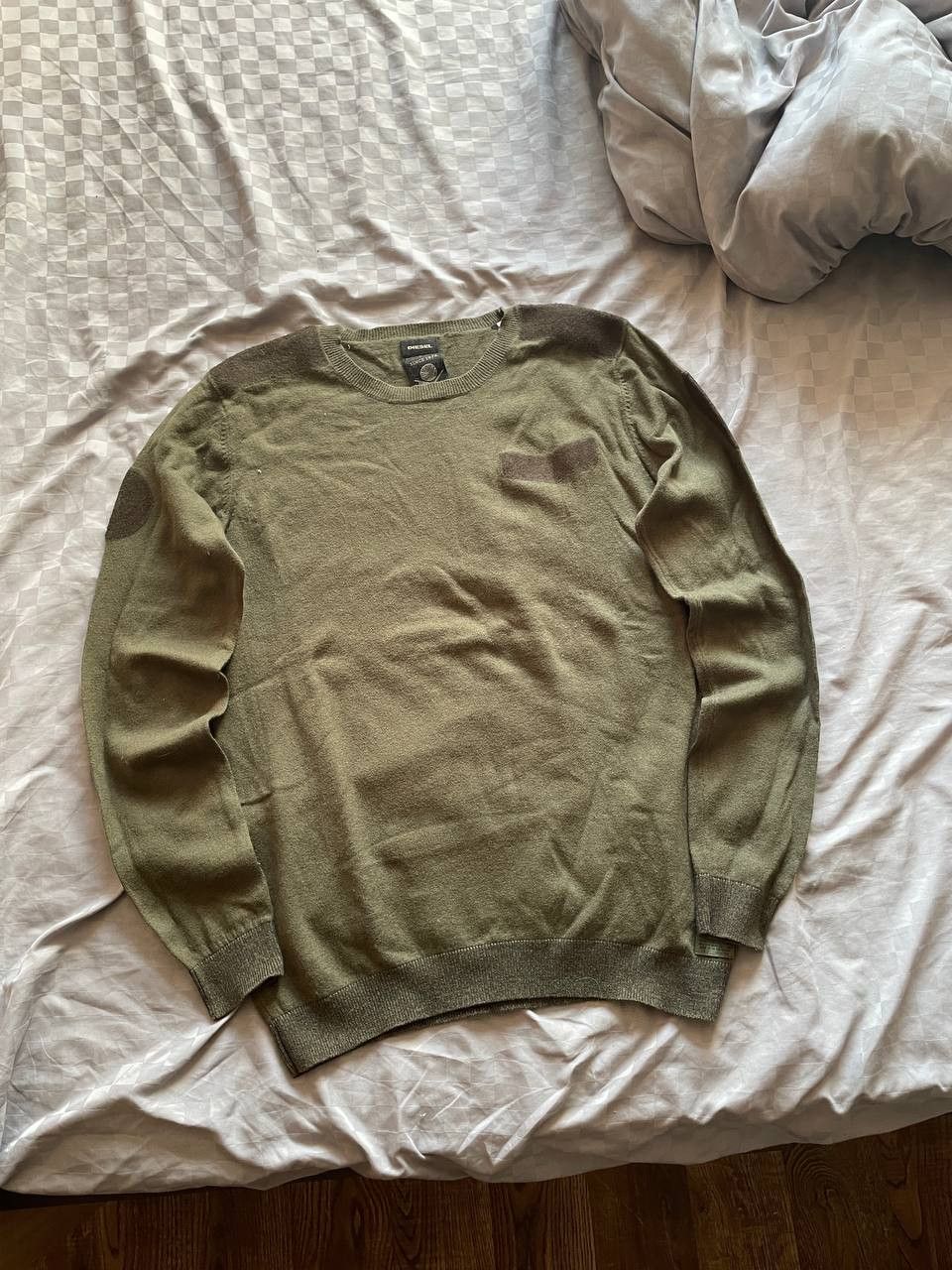 Diesel Vintage Diesel Knit Sweater Military 90s Avantgarde Y2K Size US L / EU 52-54 / 3 - 1 Thumbnail