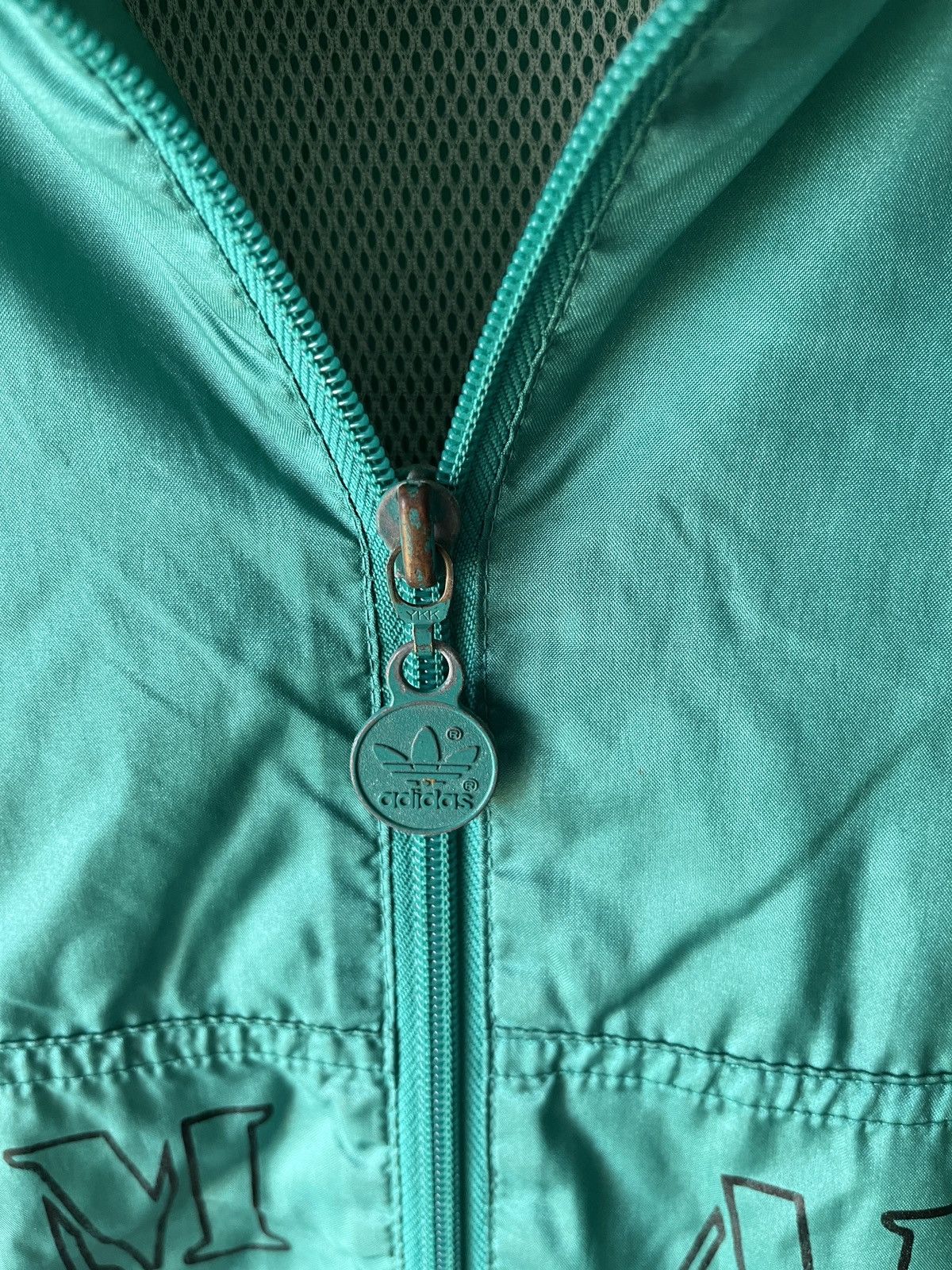 Adidas × Vintage Vintage Team Adidas Big Logo Windbreaker Size US L / EU 52-54 / 3 - 4 Thumbnail