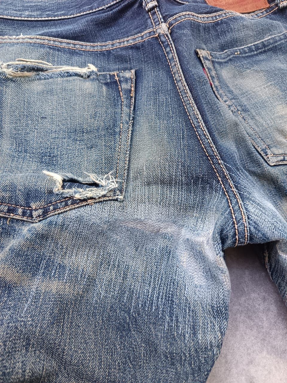 Japanese Brand Burgus plus nice distressed slevege jeans made in Japan Size US 29 - 10 Thumbnail