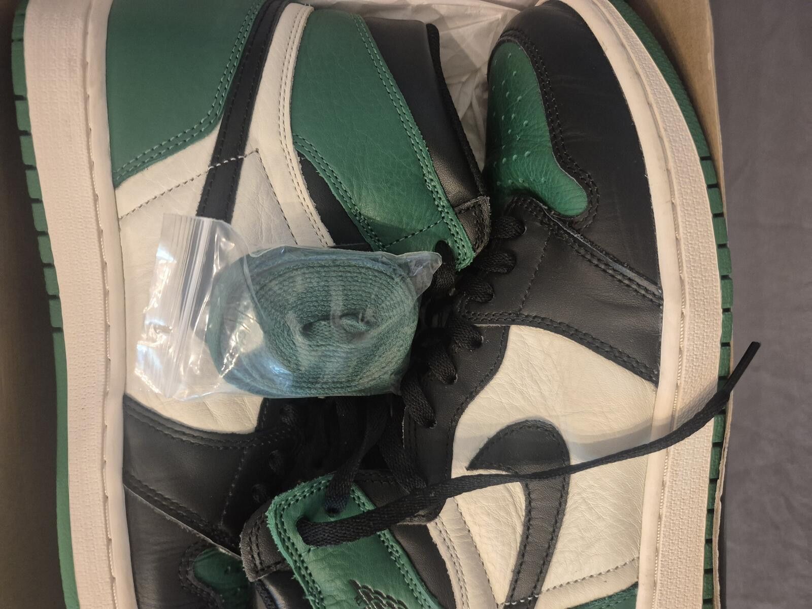 Jordan Brand Jordan 1 Retro High Top Pine Green Size 11.5 Pre-Owned Size US 11.5 / EU 44-45 - 9 Thumbnail
