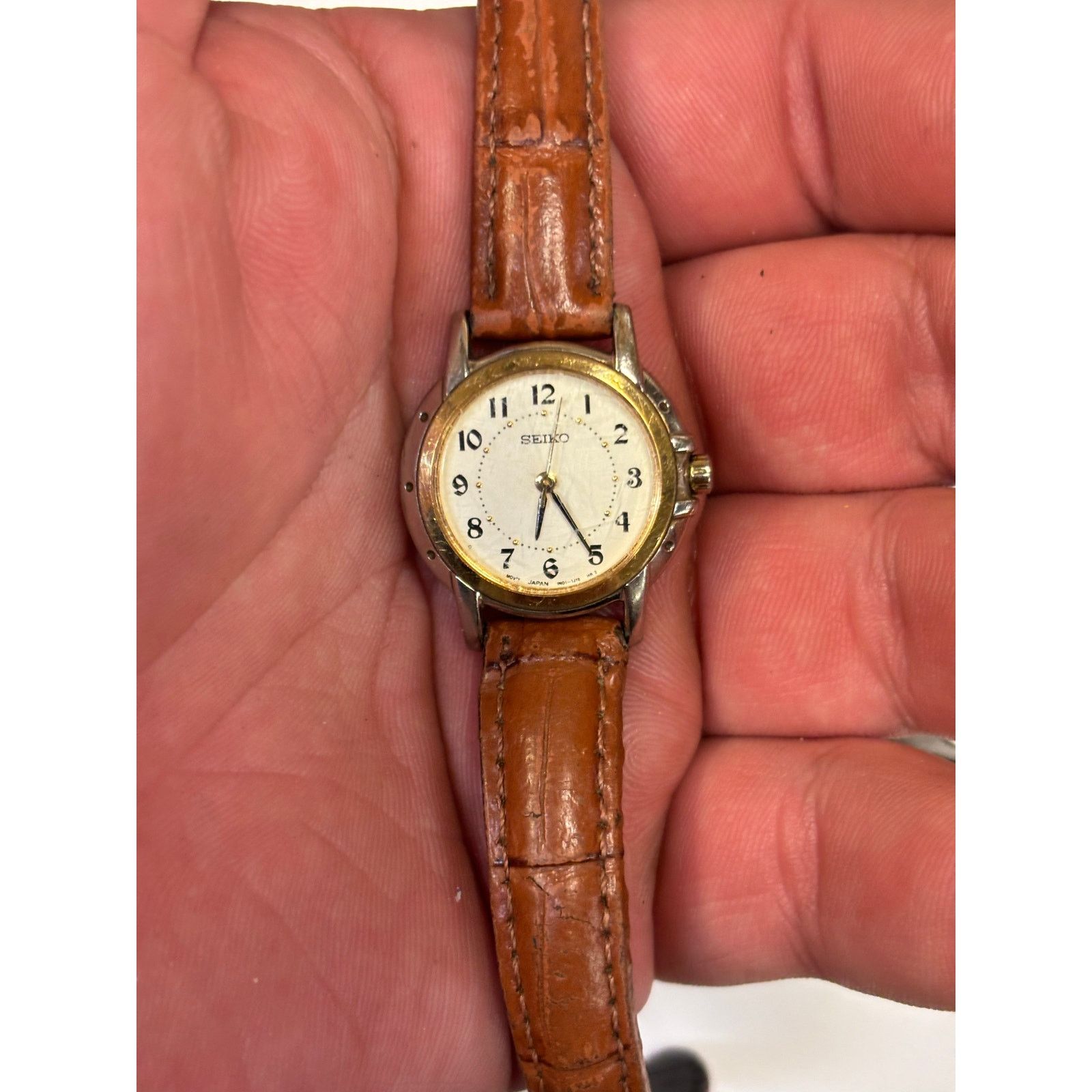 Seiko 2 Seiko Women’s Watches! New Batteries. Size ONE SIZE - 7 Thumbnail