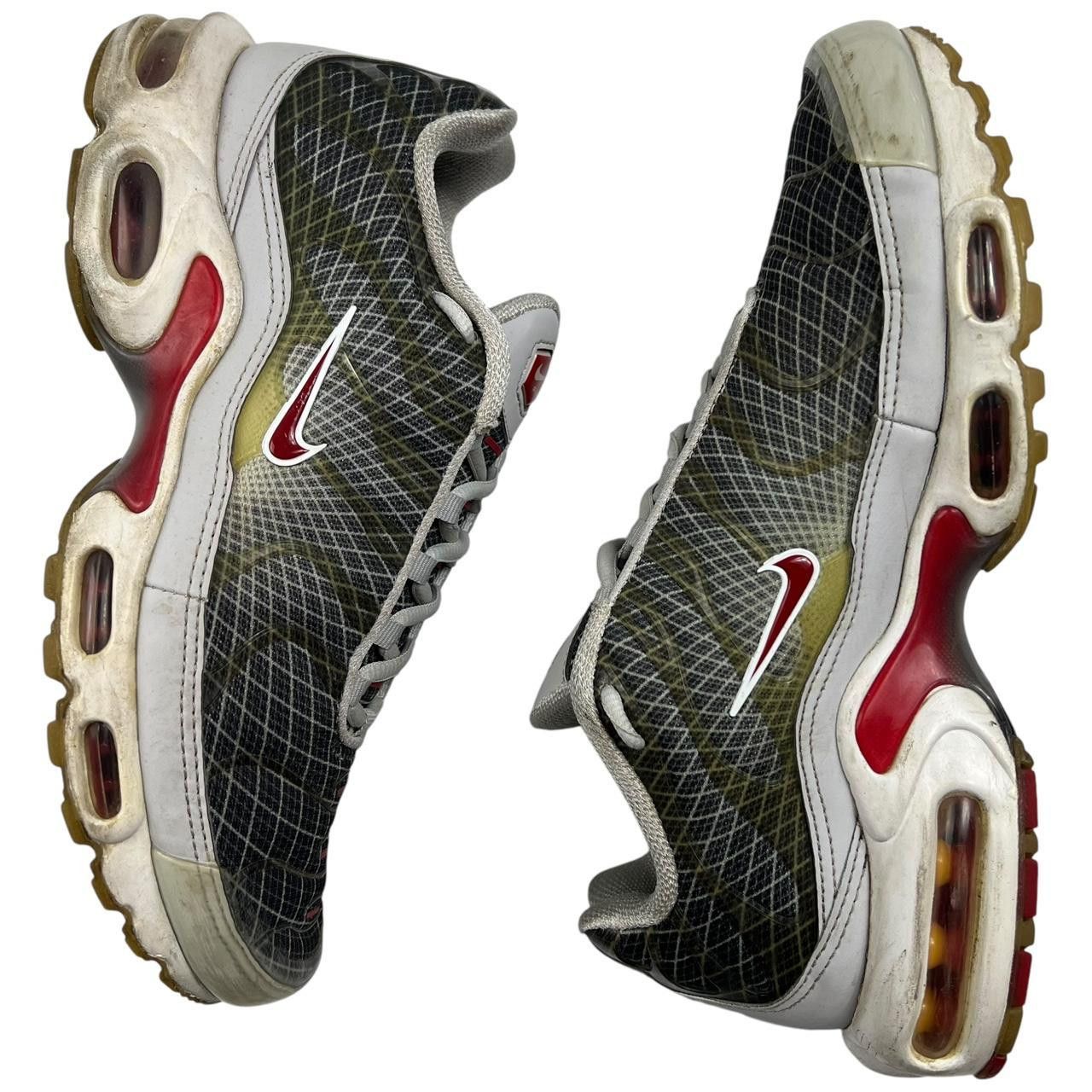 Nike Nike Air Max Plus TN Wave Grid Neutral Grey - US 8.5 / EU 42 Size US 8.5 / EU 41-42 - 3 Thumbnail
