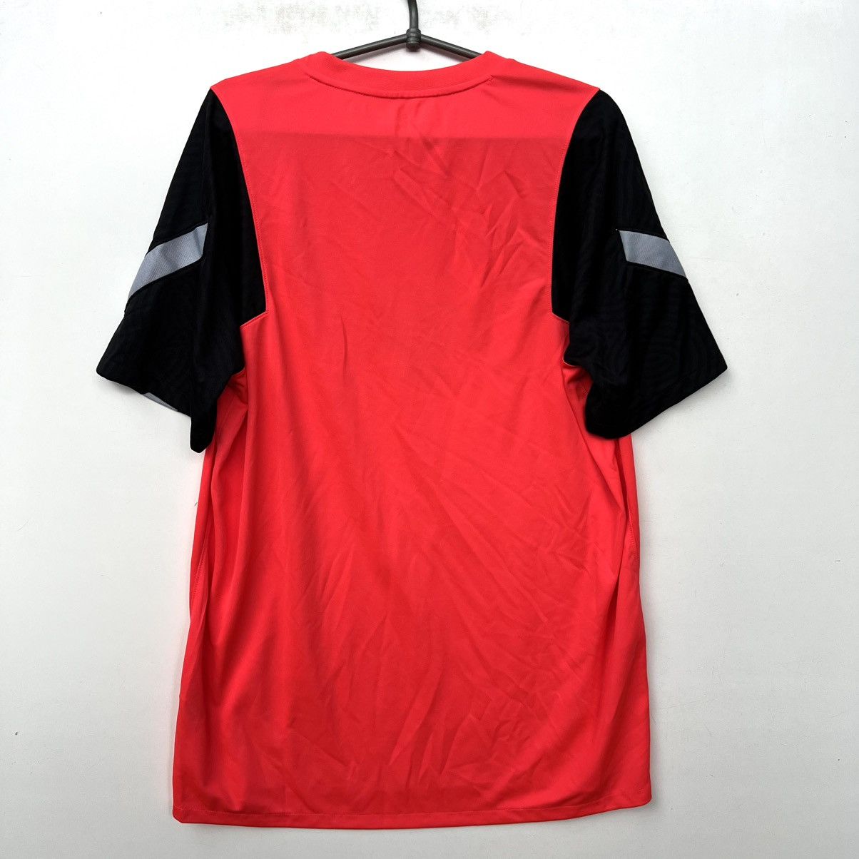 Nike Liverpool training fc Nike soccer jersey football t shirt Size US XL / EU 56 / 4 - 8 Thumbnail
