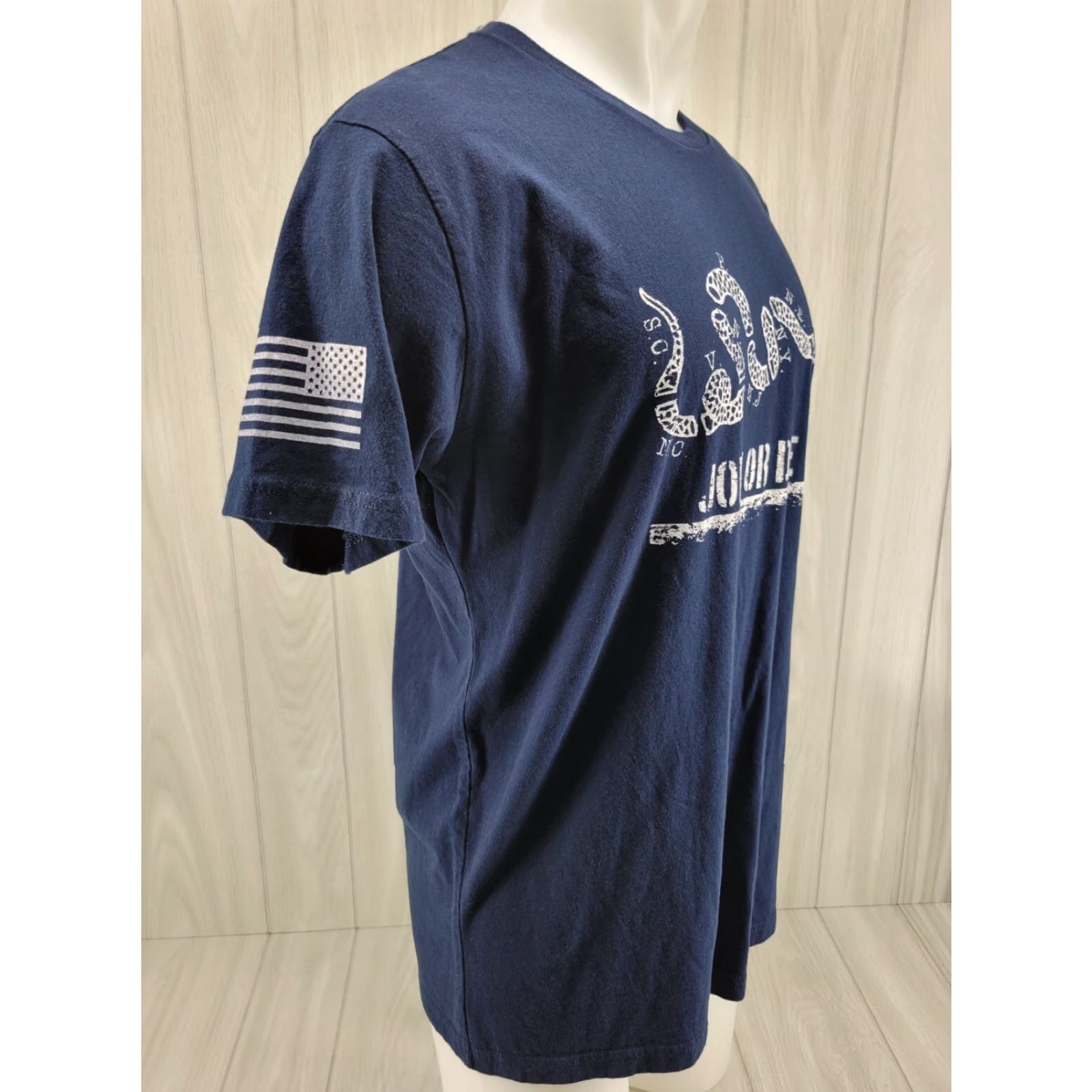 Next Level Saving Forgotten Warriors Don't Tread On Me Men's Shirt L Blue Shirt Mens Size L Blue Size US L / EU 52-54 / 3 - 5 Thumbnail