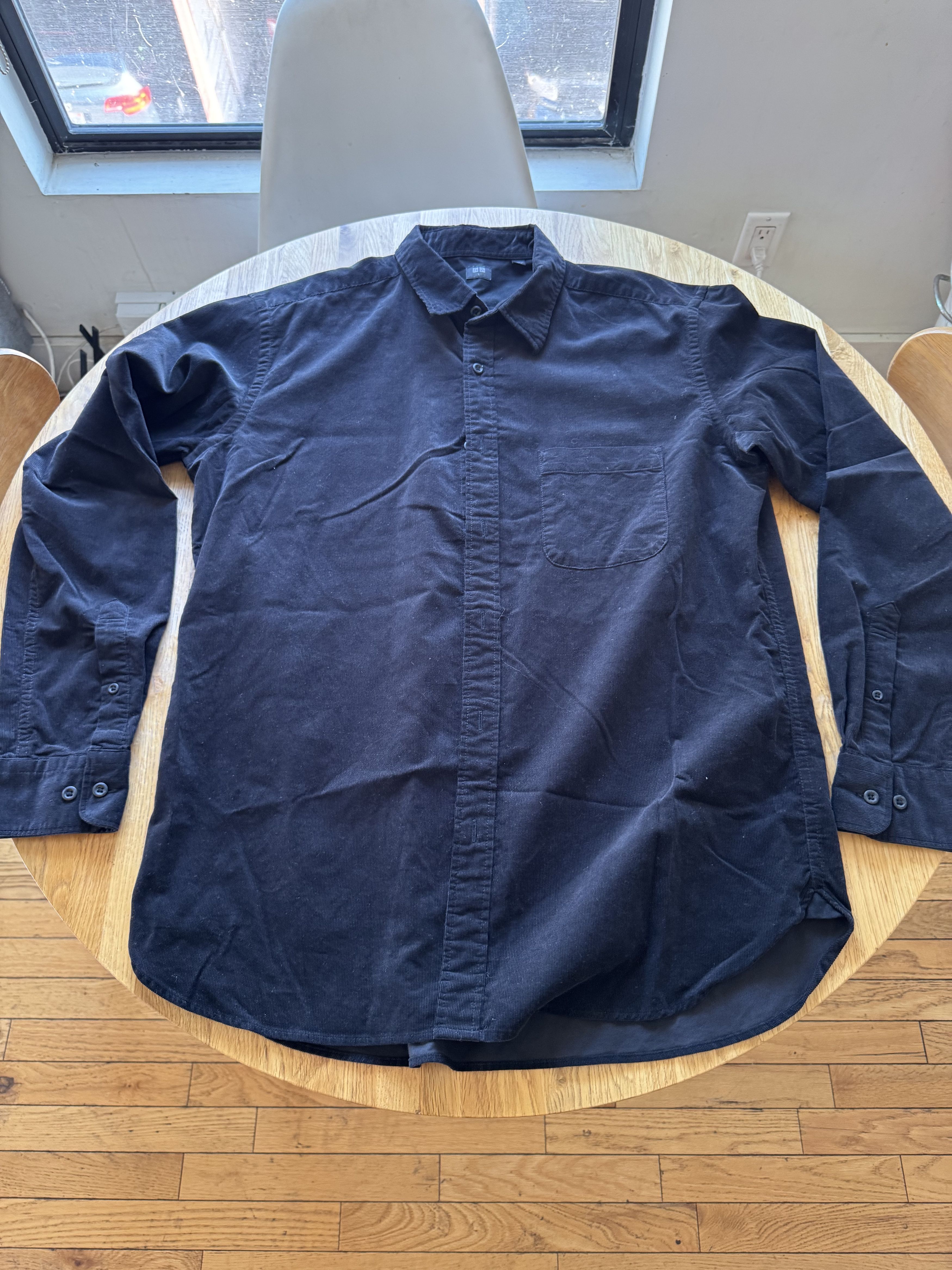 Uniqlo Uniqlo Black Corduroy Oxford Size US L / EU 52-54 / 3 - 1 Thumbnail