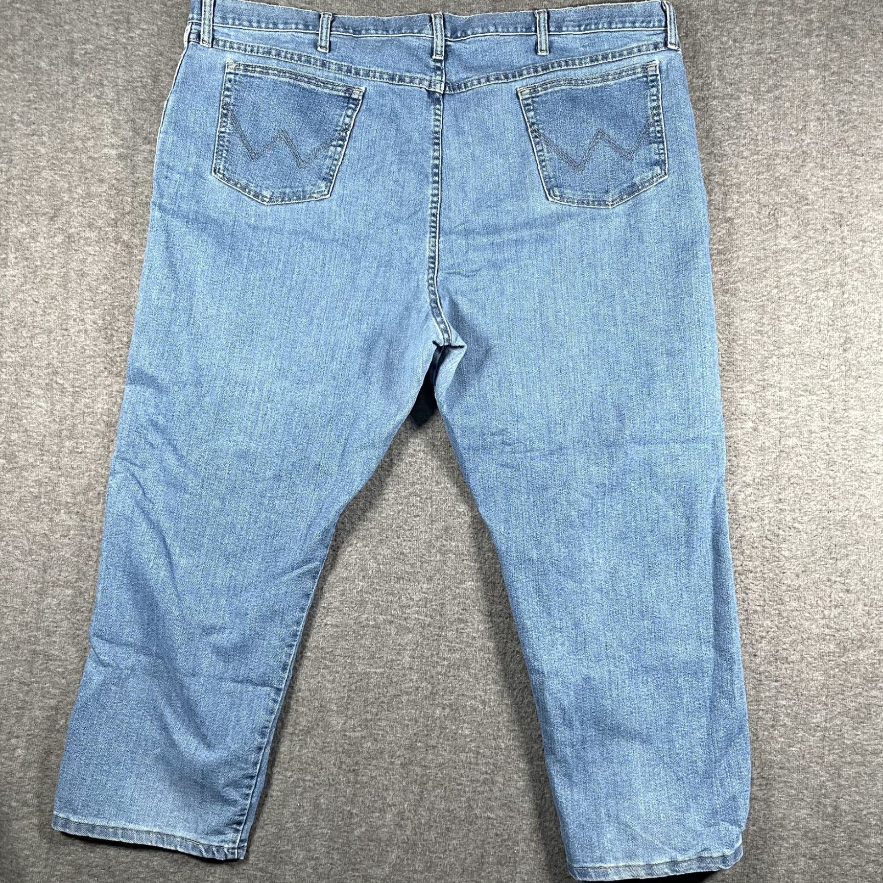 Wrangler Wrangler Jeans Mens 48x28 Blue Medium Wash Relaxed Straight Leg Denim 35005SW Size US 32 / EU 48 - 2 Thumbnail